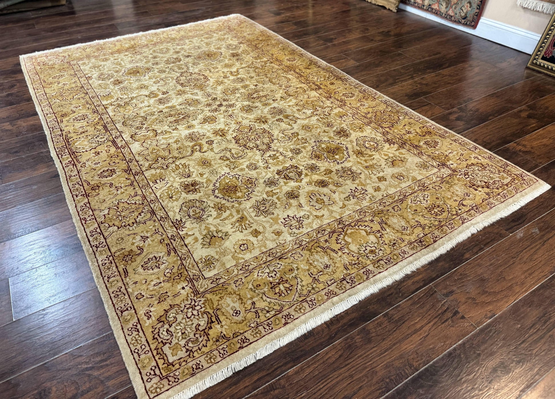 Turkish Oushak Rug 6x9, Vintage, Beige - Nuvé