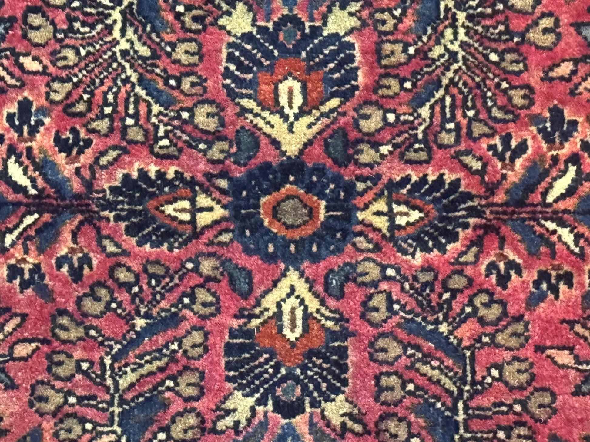 Small Antique Persian Sarouk Rug 2x2 ft, Red 1920s Wool Rug - Nuvé