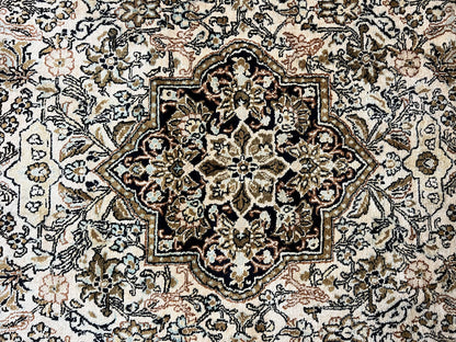 Persian Qum Silk Rug 3.5 x 5.5, Floral Medallion, Very Fine 350 KPSI, Handmade Silk on Silk Rug, Vintage - Nuvé