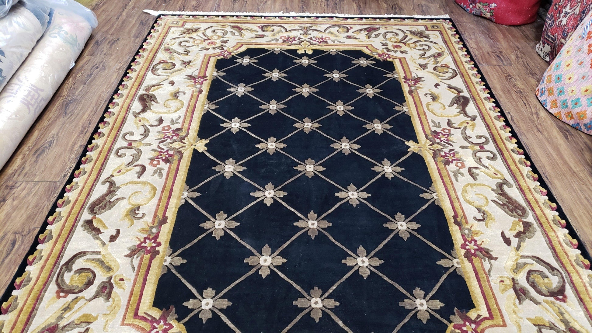 Nepal Rug 6x9, New Aubusson Nepalese Tibetan Carpet 6'1" x 8' 8", Hand-Knotted Wool, Unused, Black & Cream, Savonnerie Pattern, Soft Pile - Nuvé