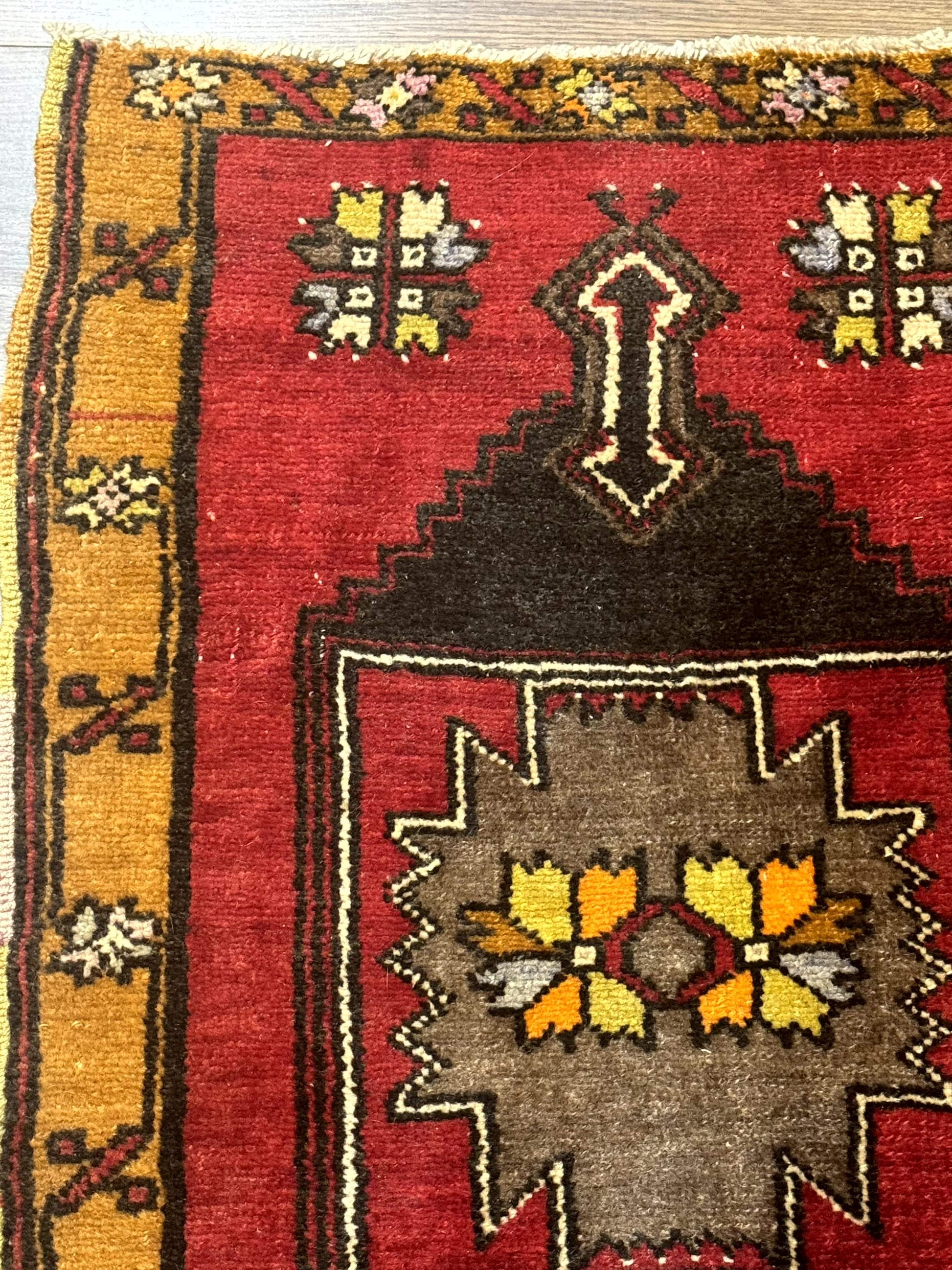 Turkish Yastik Rug 2x3, Geometric Medallion, Small Turkish Wool Rug, Red - Nuvé