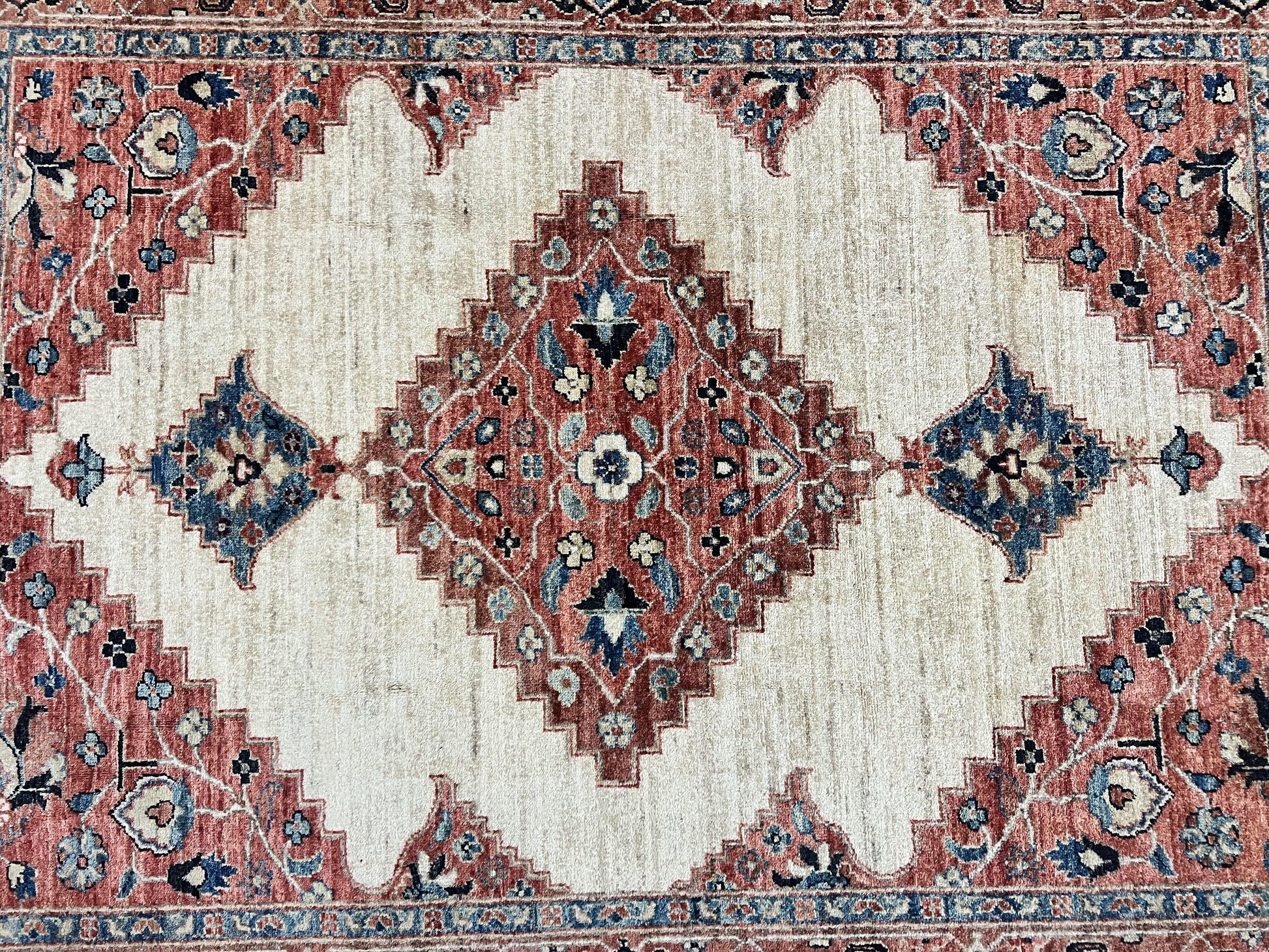 Peshawar Rug 5x7, Wool Hand Knotted Handmade Vintage Carpet, Serapi Design, Pakistani Rug 5 x 7 ft, Medium Sized, Geometric Rug - Nuvé