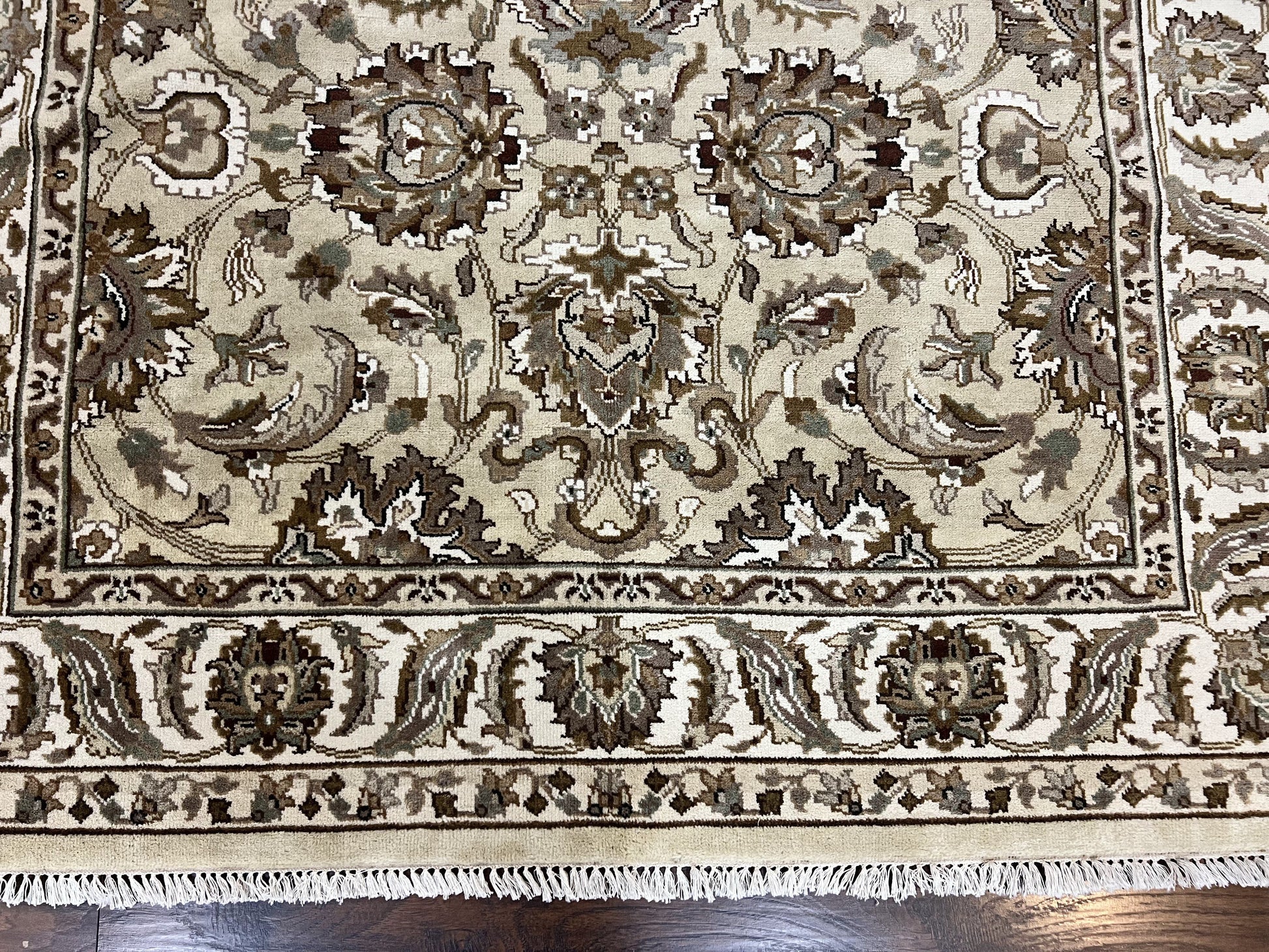 Indo Mahal Rug 6x9, Indian Carpet 6 x 9 ft, Light Green and Ivory, Floral Allover, Wool Oriental Carpet, Traditional Rug, Handmade - Nuvé