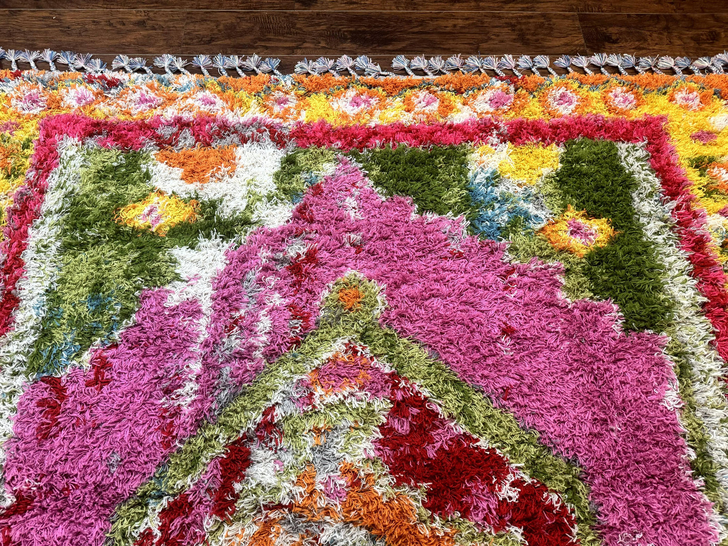 Colorful Shag Rug 8x10, Fuchsia and Multicolor - Nuvé