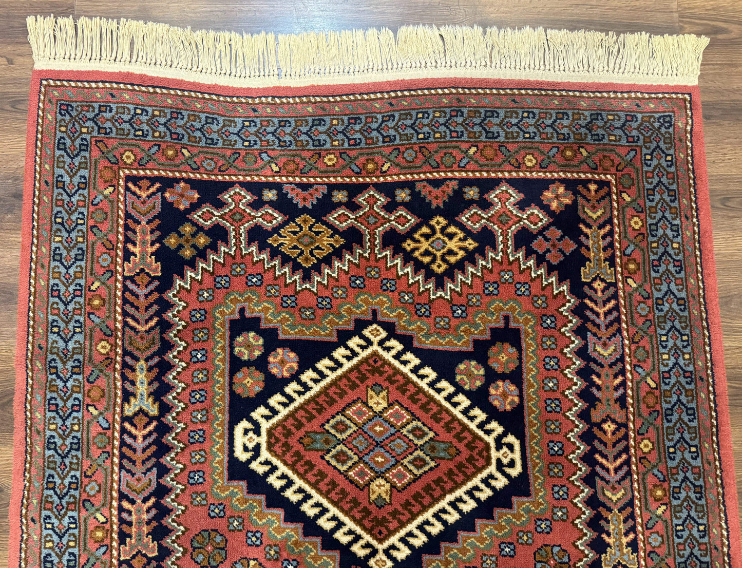 5x7 Persian Tribal Design Rug, Wool, Geometric Medallions, Vintage, Power Loomed - Nuvé