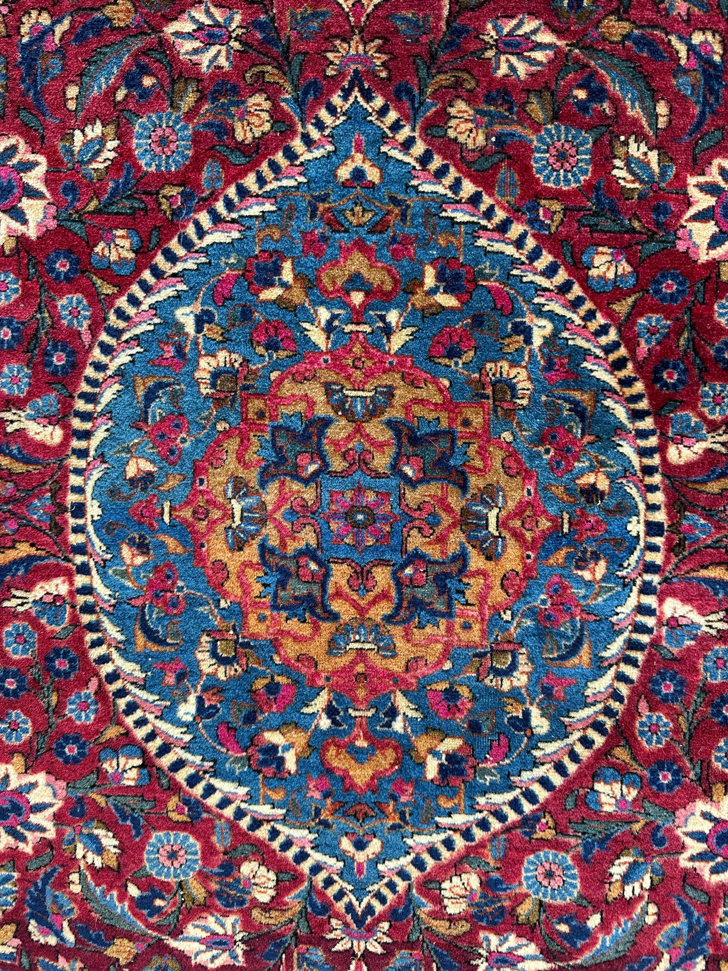 Antique Persian Kashan Debir Rug – 4’3” x 6’4” – Circa 1920s – Hand-Knotted Fine Wool - Nuvé