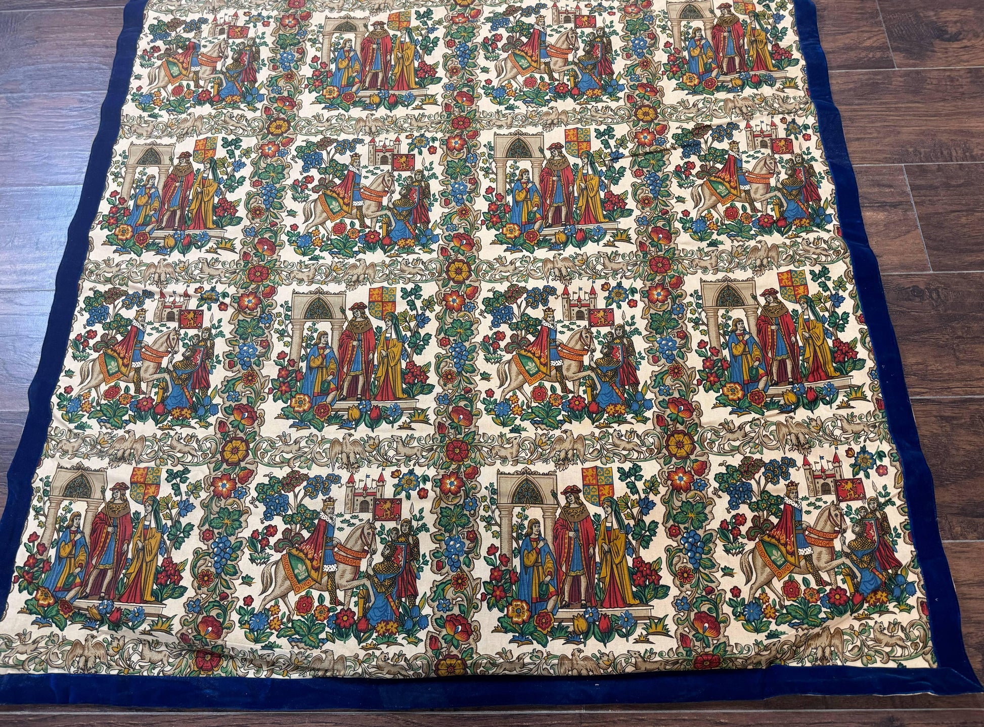 Vintage European Tapestry 4x4, Medievel Design - Nuvé