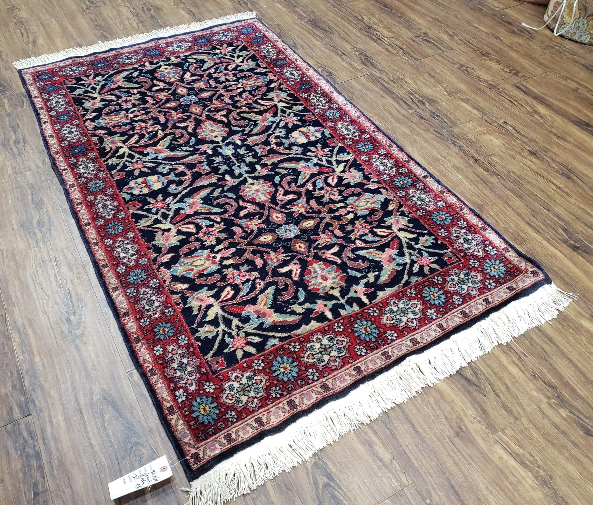Antique Persian Sarouk, Wool, Hand-Knotted, Blue & Red, 3'1" x 5'3" - Nuvé