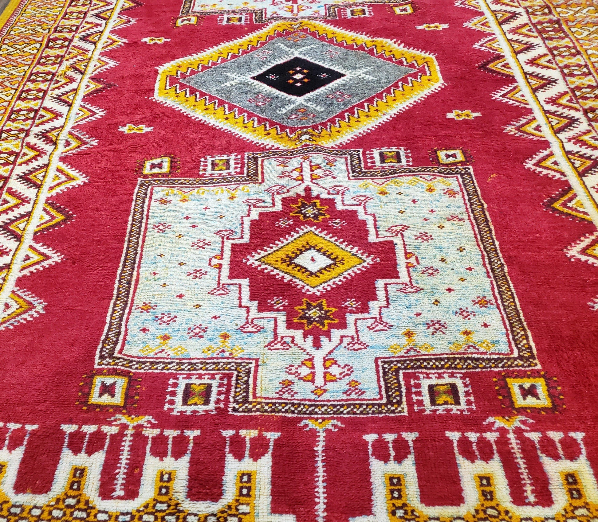 Vintage Moroccan Rug 6x10, Red and Yellow Moroccan Carpet, Handmade Bohemian Tribal Area Rug, Hand-Knotted 1970s Wool Rug, Medalions - Nuvé