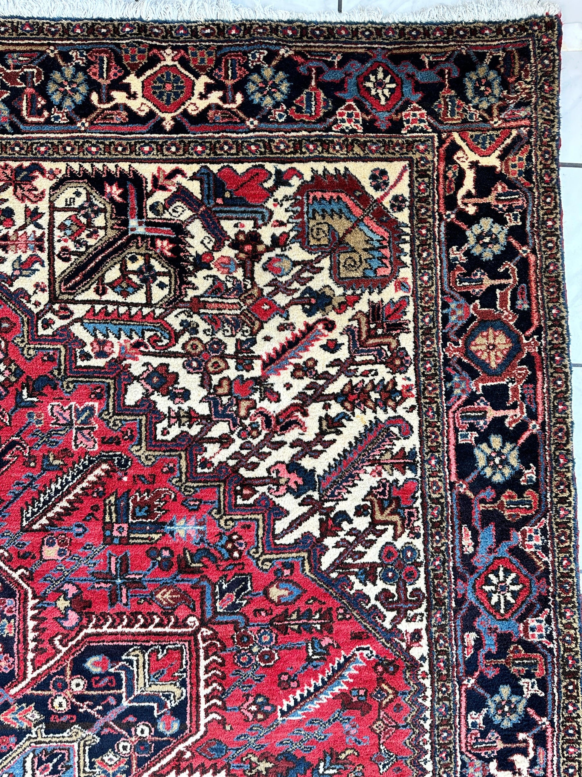 Hand-Knotted Persian Heriz Wool Rug – 9’ x 12’ – Geometric Medallion Design - Nuvé