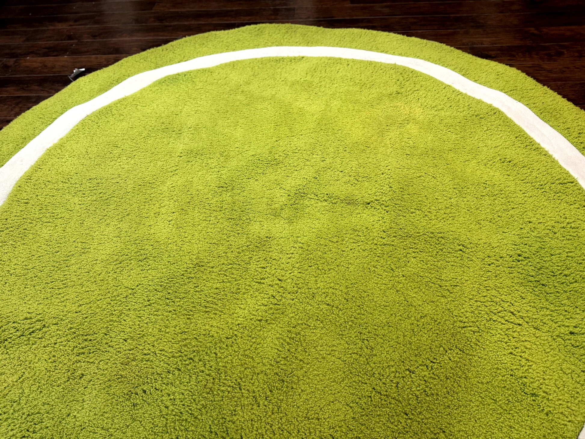 Large Round Rug 9x9, Vintage Retro Design, Lime Green - Nuvé