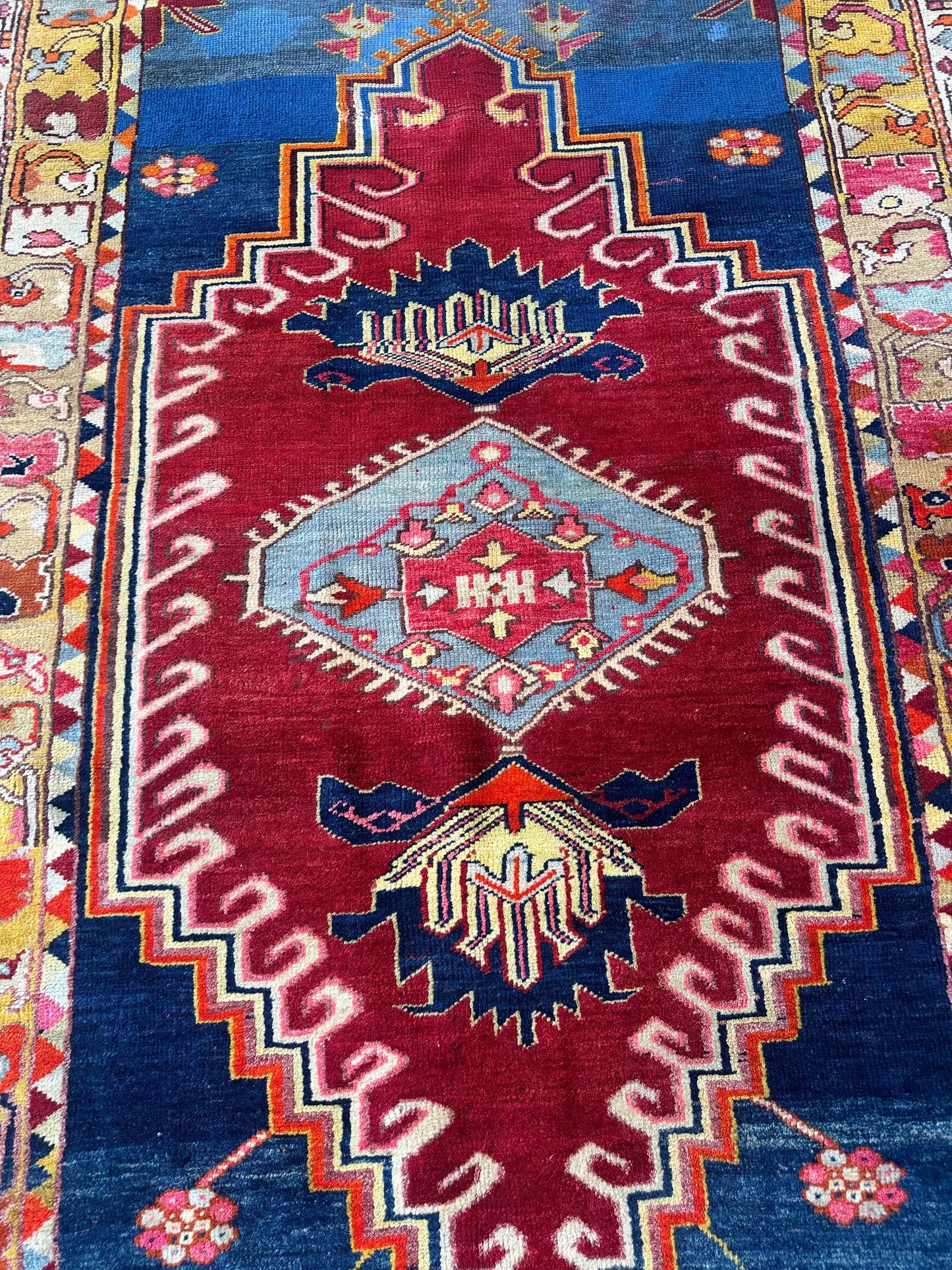 Hand-Knotted Antique Turkish Melas Wool Rug – 4'3" x 5'11" – Vibrant Geometric Motifs - Nuvé