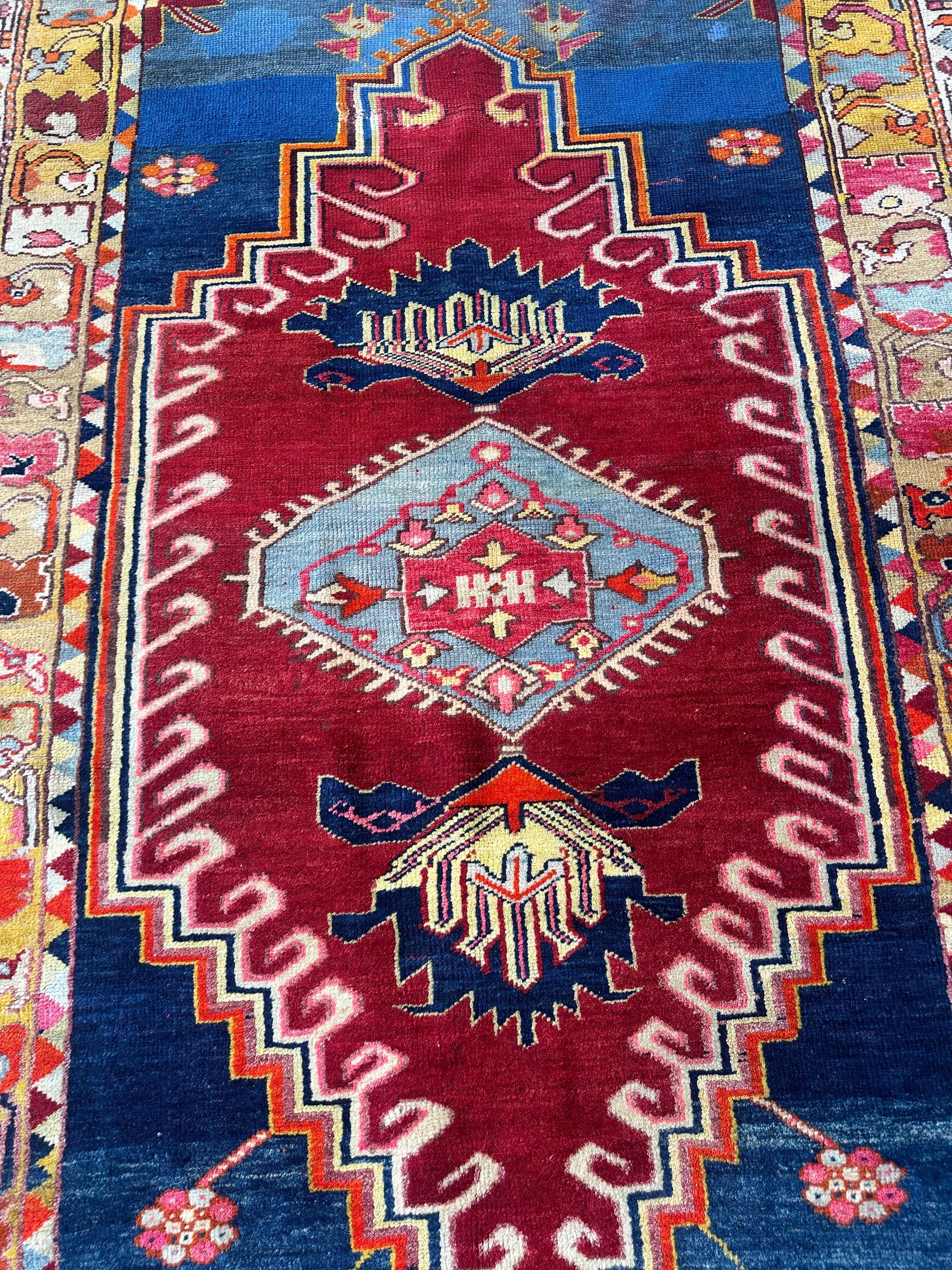 Hand-Knotted Antique Turkish Melas Wool Rug – 4'3" x 5'11" – Vibrant Geometric Motifs - Nuvé