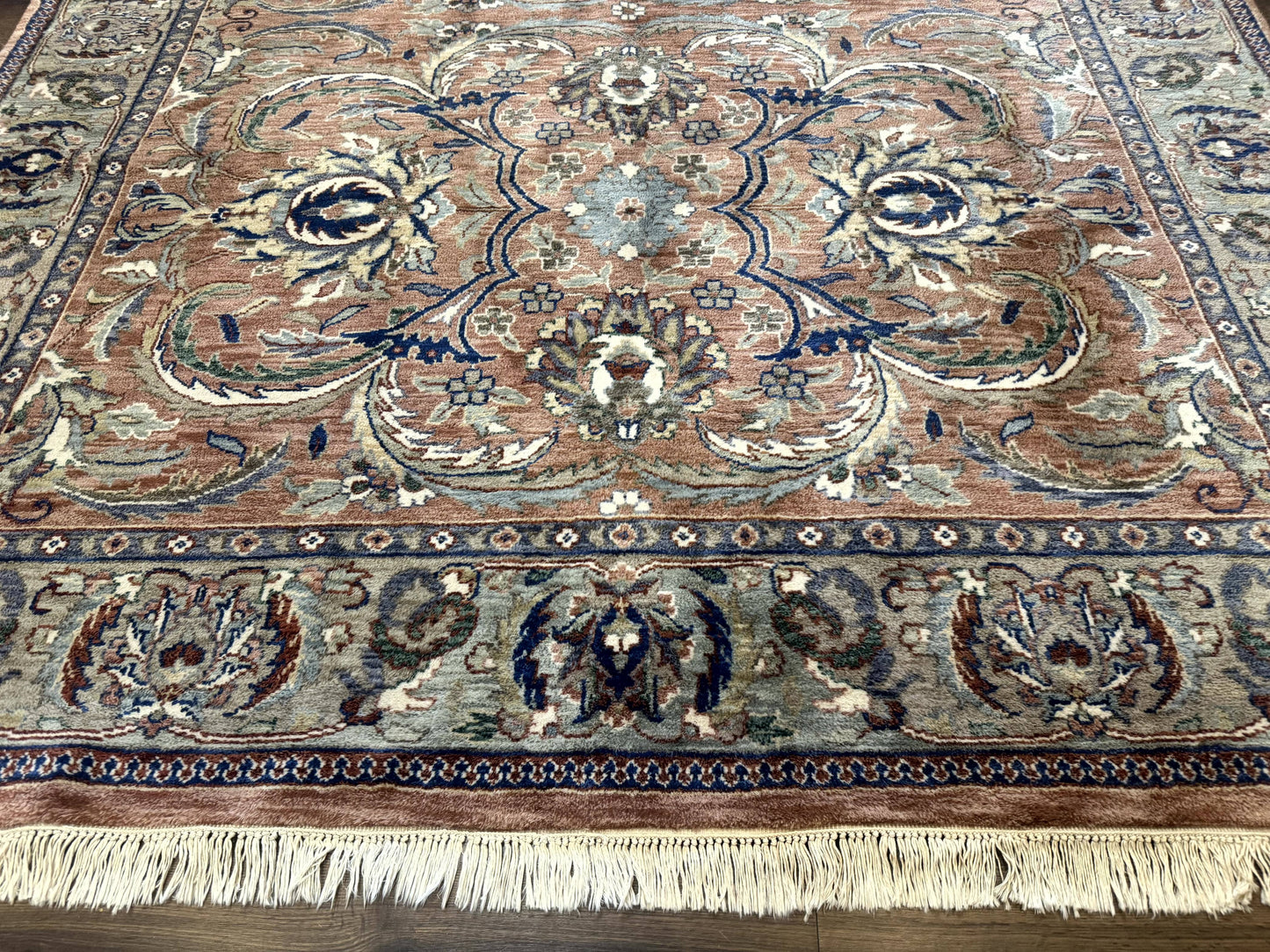 Indo Persian Mahal Rug 8x10, Traditional Wool Oriental Carpet, Pink - Nuvé