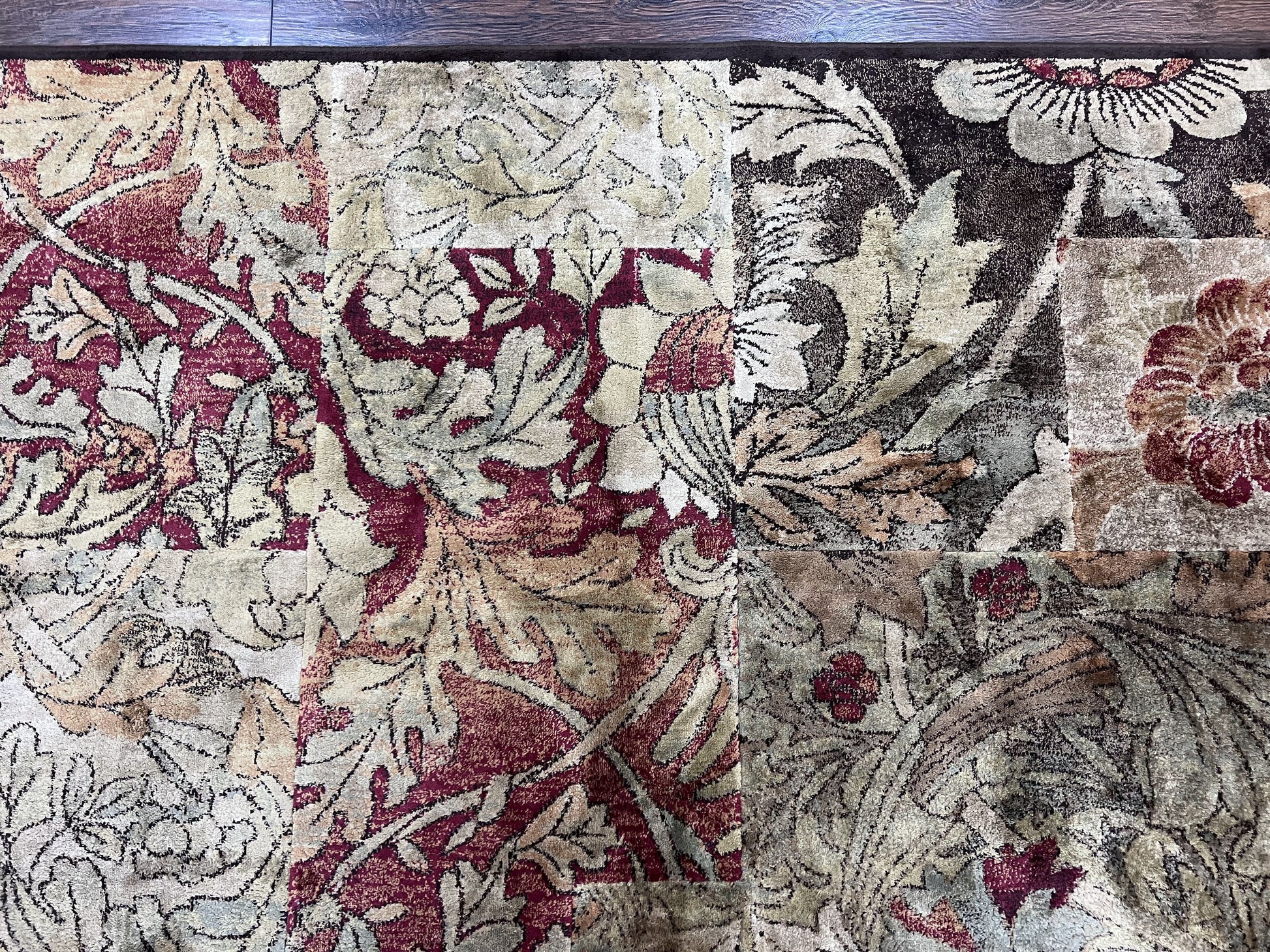 Modern Abstract Area Rug 5x7, Floral Design, Contemporary Carpet 5 x 7, Multicolor - Nuvé