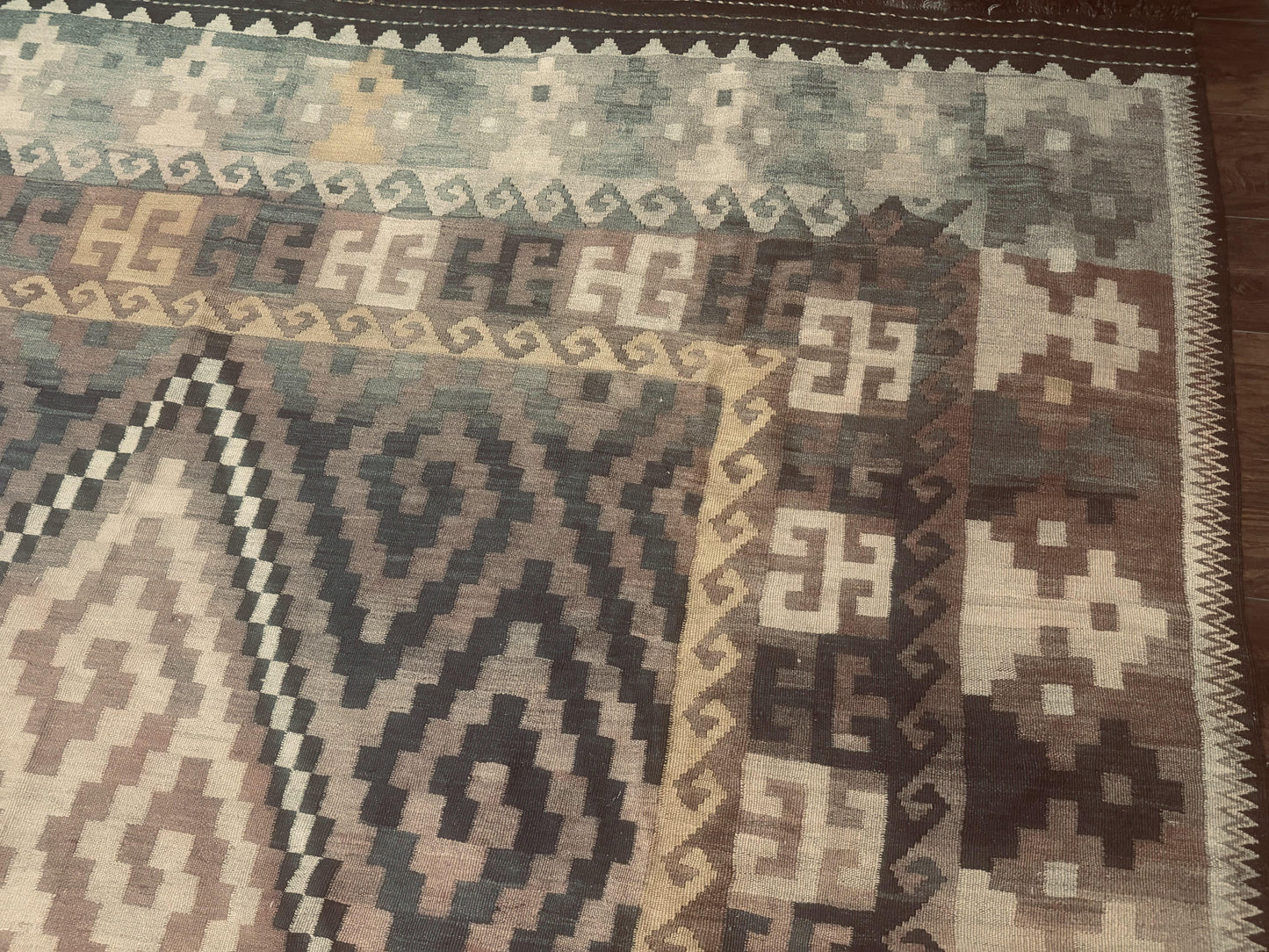Antique Persian Tribal Kilim Rug 9x12, Zig Zag Pattern Kilim, Zarand Rug, Wool, Earth Tone Colors - Nuvé