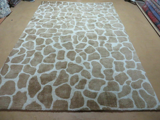 6x9 Safavieh Rug - Nuvé