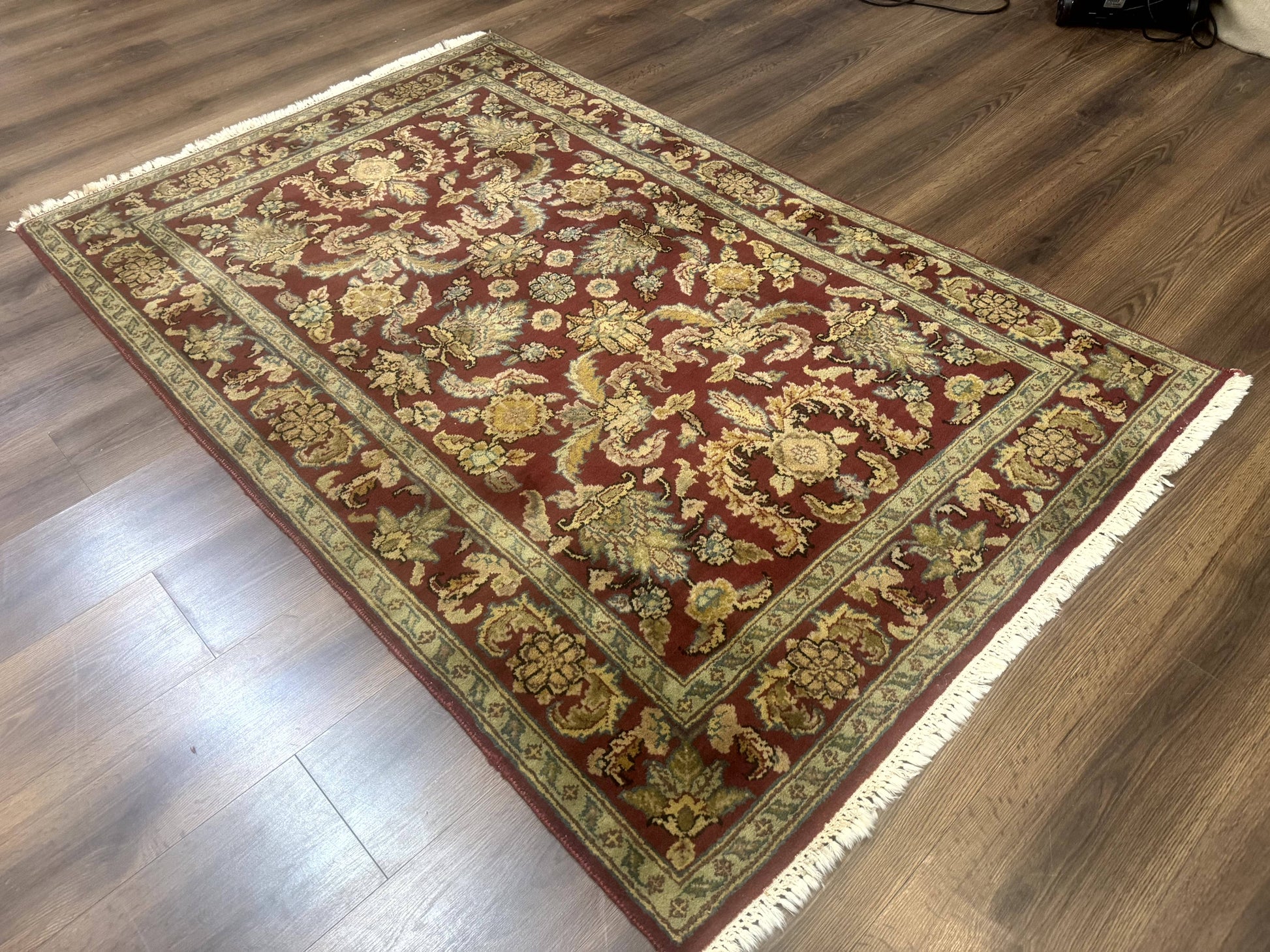 Indo Persian Mahal Rug 4x6, Floral Allover Pattern, Maroon - Nuvé