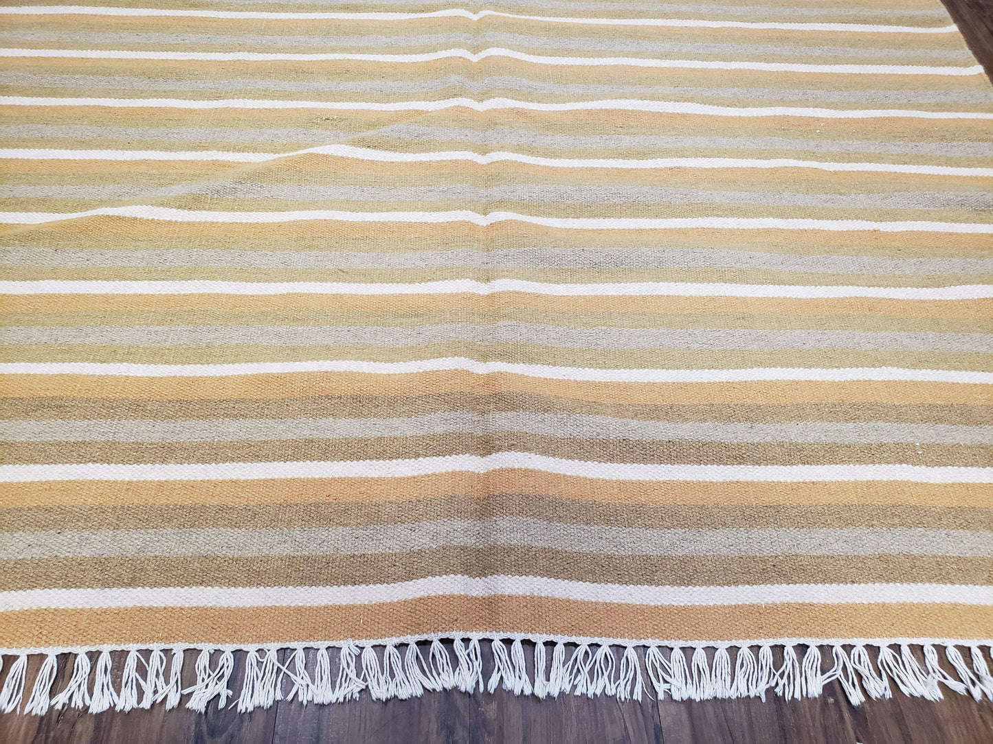 New Indian Kilim Area Rug, 6x8 - 7x8 South American Style Blanket, Striped Indian Wool Hand-Woven Flat Weave 6x9 Bedroom Rug, Ivory Ochre - Nuvé