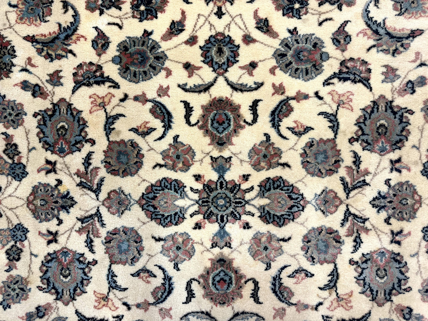 Karastan Rug 8.8 x 12, Ivory Rose Kashan #768, Wool Pile Karastan Carpet, Original 700 Series, Rare, Discontinued, Vintage - Nuvé