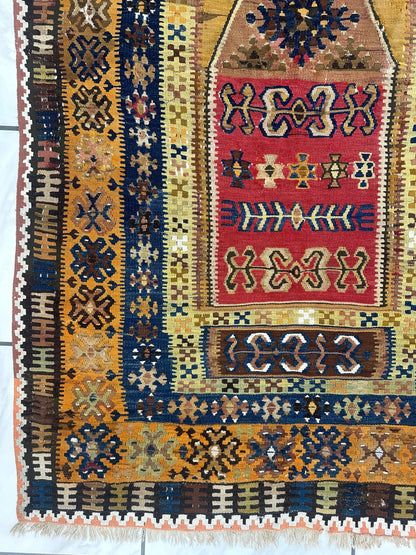 Antique Anatolian Wool Prayer Rug 4’ x 6’6” - Nuvé
