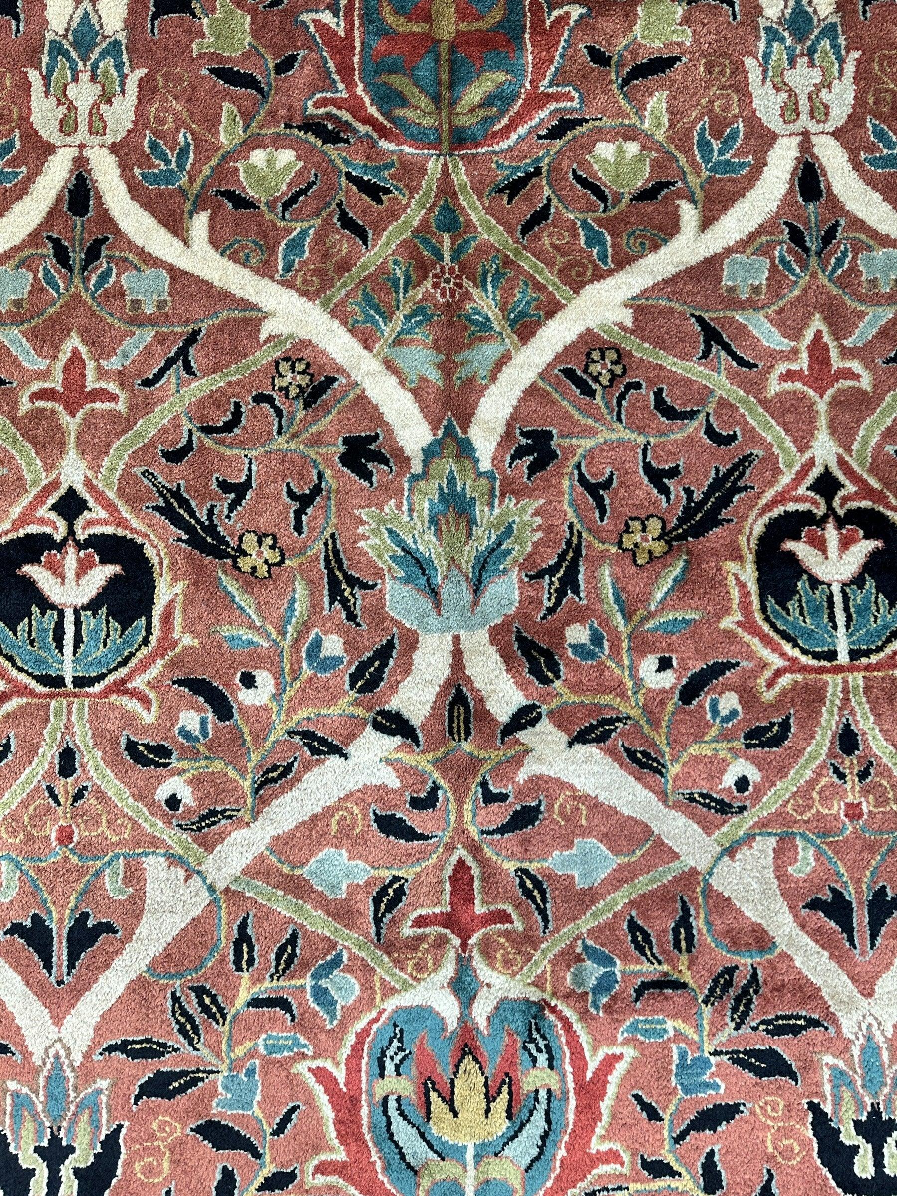 William Morris Hand-Knotted Wool Luxury Handmade Rug - 7'10" x 9'10" - Nuvé