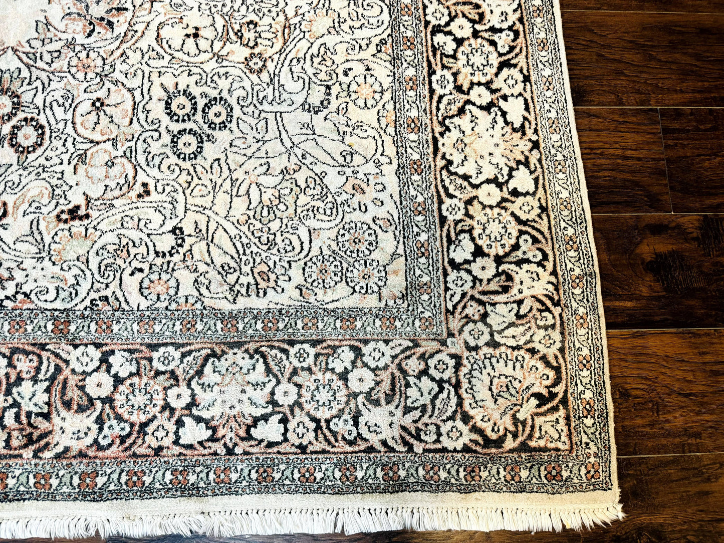 Silk Indian Kashmiri Rug 6x9 - Nuvé