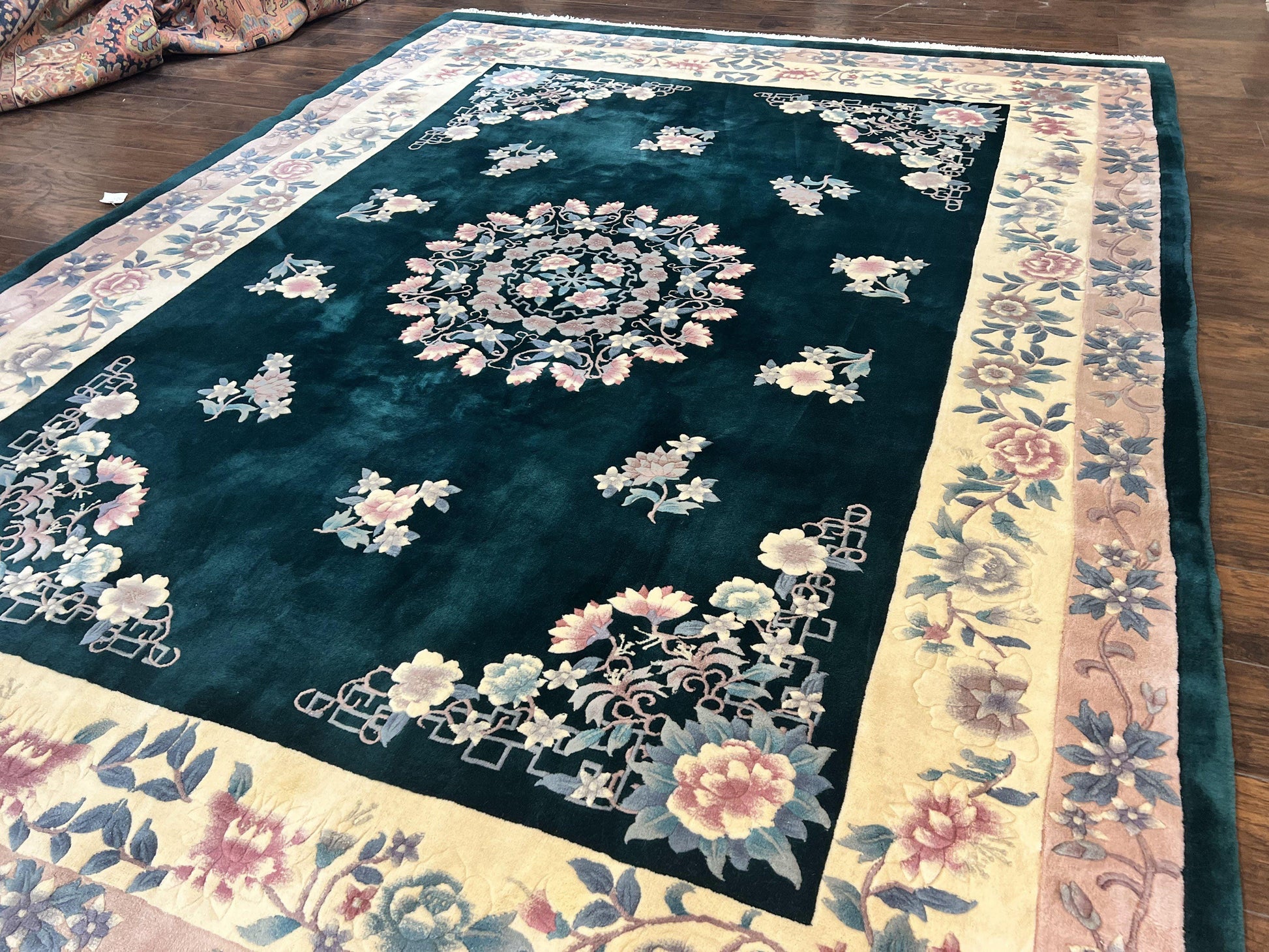 Chinese Art Deco Rug 9x12, Wool Hand Knotted Vintage Carpet, Dark Green & Cream, 90 Line Carving Rug - Nuvé