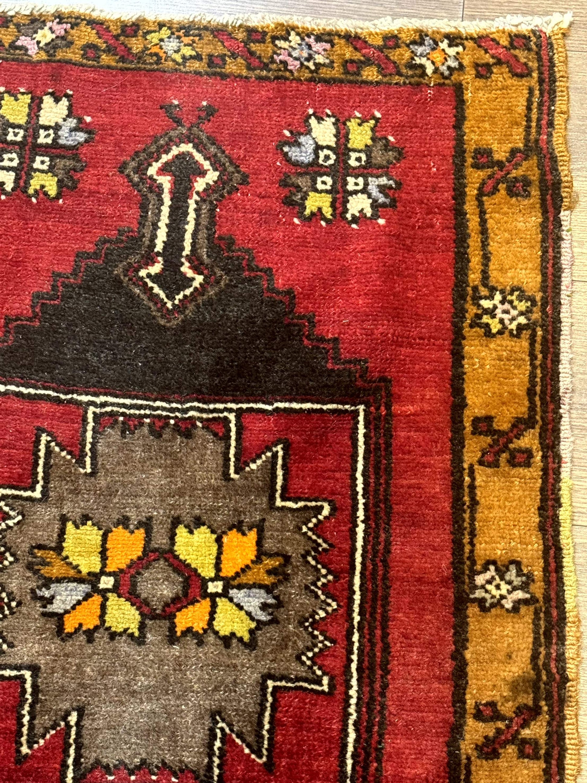 Turkish Yastik Rug 2x3, Geometric Medallion, Small Turkish Wool Rug, Red - Nuvé
