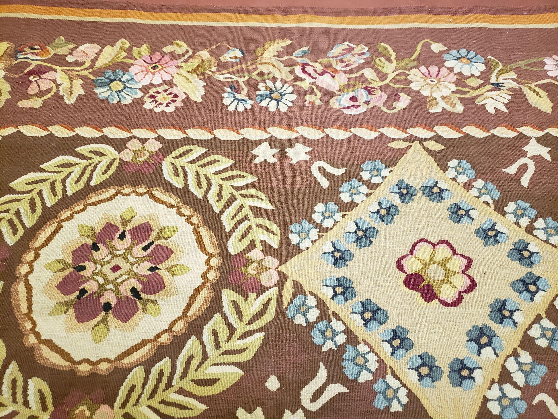 Aubusson Rug 6 x 9 Flat Weave Area Carpet European Design Flowers New Brown Rug Handmade Wool Hand-Knotted Aubusson Weave Medium Rug 6x9 - Nuvé