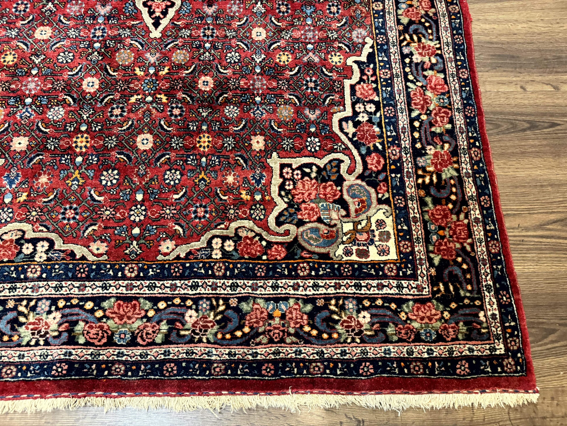 Antique Persian Rug 5x7, Red, Fine 260 KPSI, Bidjar Carpet - Nuvé