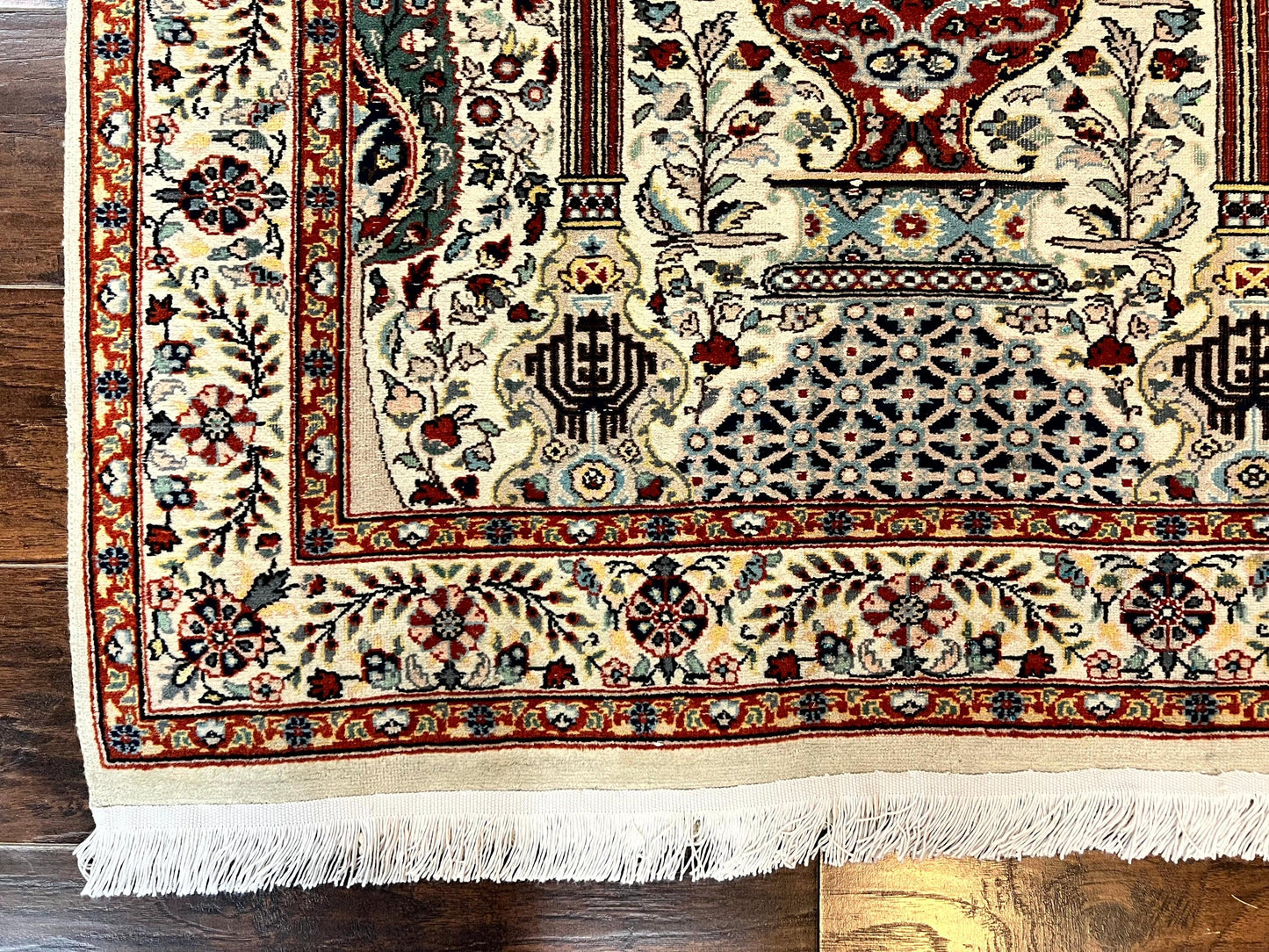 Pak Perisan Prayer Rug 4x6, Tree of LIfe Carpet, Handmade Vintage Wool Rug, Beige, Floral Vases - Nuvé