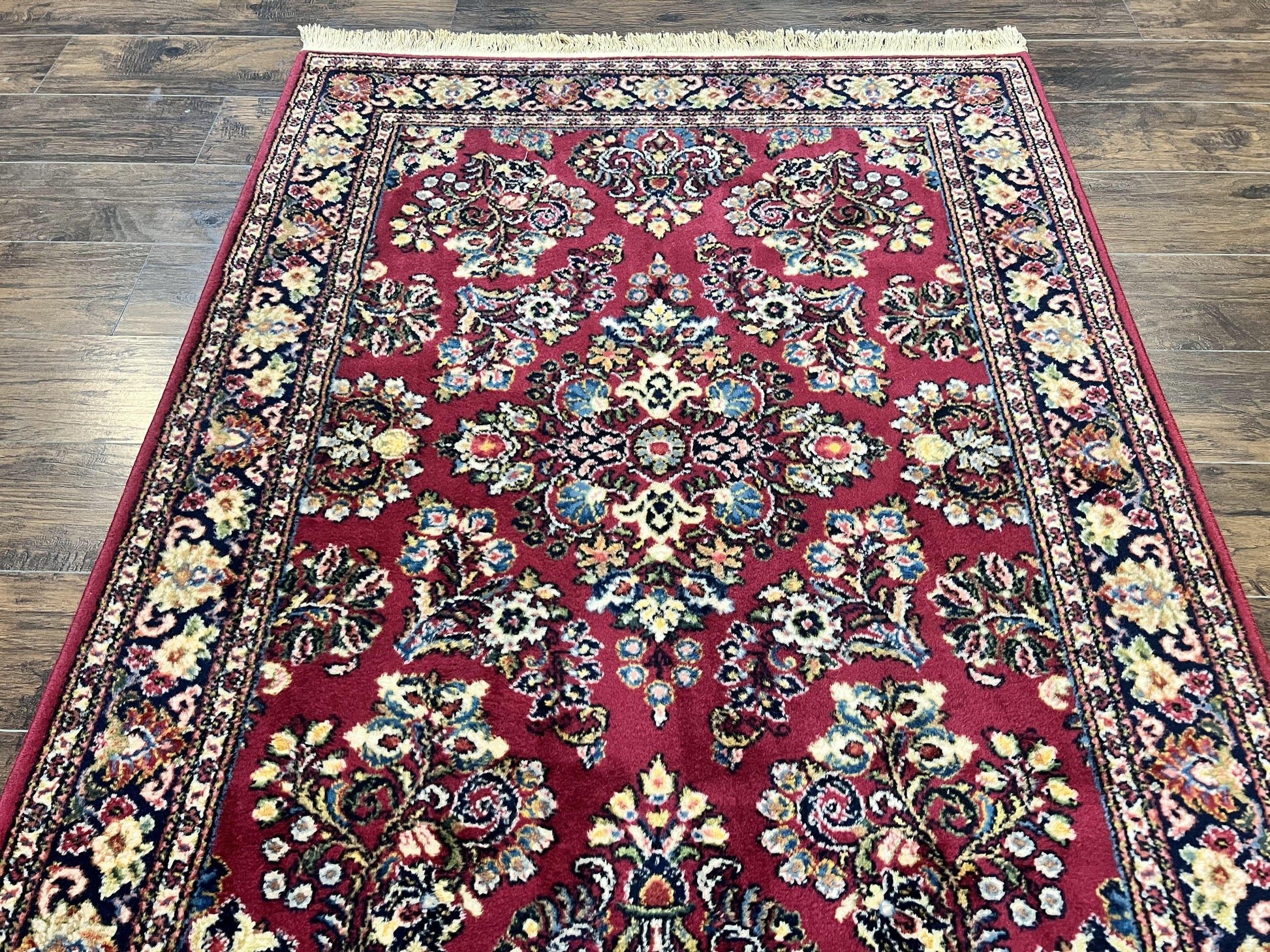 Karastan Rug 4.6 x 6 Lanamar Sarouk #5528, Red Wool Karastan Oriental Carpet, Discontinued, Antique, Wool Pile - Nuvé