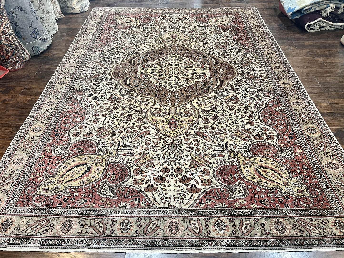 Turkish Sivas Rug 9x12, Handmade Vintage Wool Carpet, Cream Ivory - Nuvé