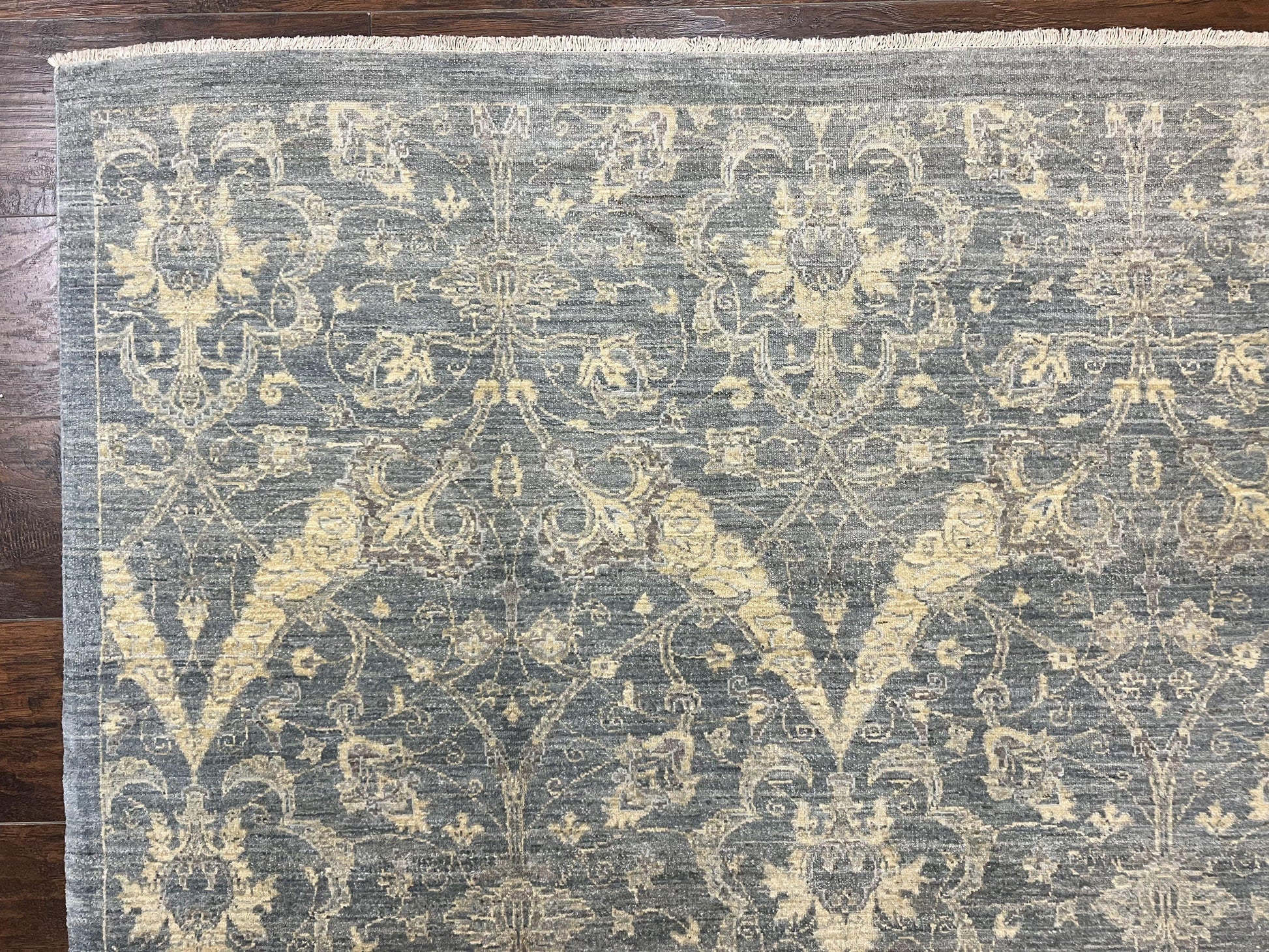 Contemporary Pakistani Rug 5 x 6.6, Handmade Floral Wool Rug, Spanish Pattern - Nuvé