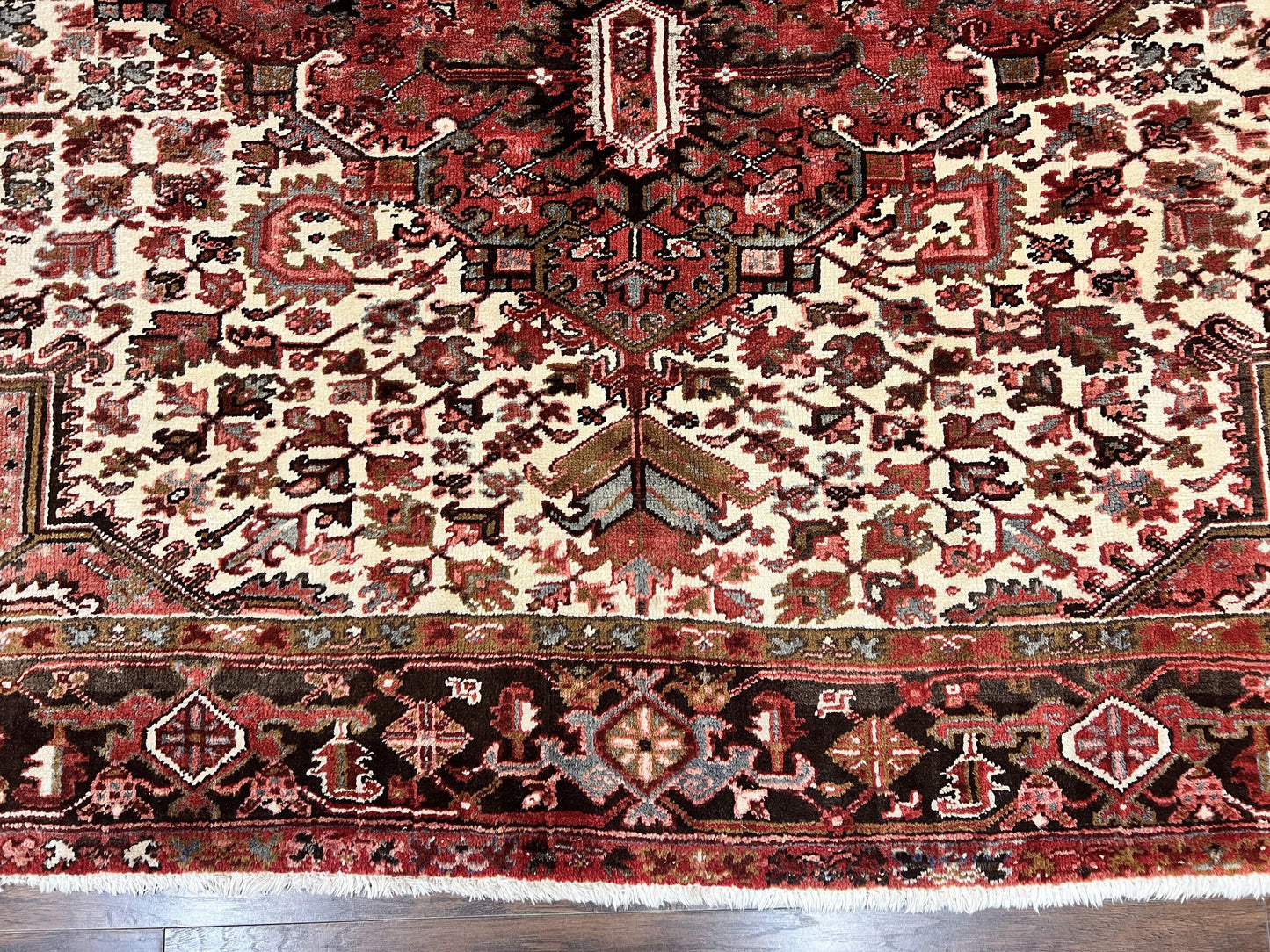 Large Persian Heriz Rug 10x13, Red and Cream Geometric Tribal Room Sized Handmade Wool Hand Knotted Semi Antique Decorative Oriental Carpet - Nuvé