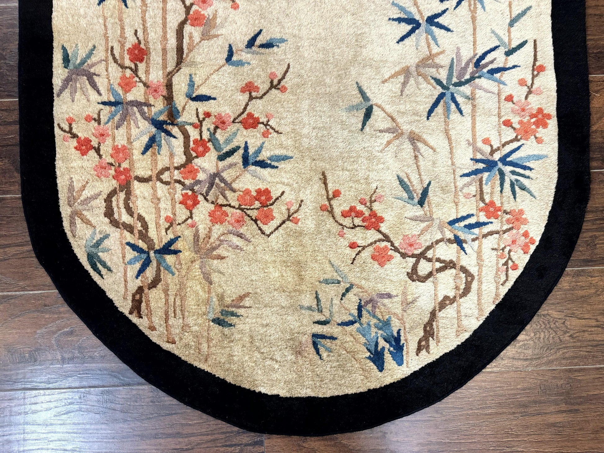 Antique Chinese Oval Rug 3.9 x 6.7, Floral, Butterflies, Chinese Wool Art Deco Peking Carpet, Beige, Handmade - Nuvé