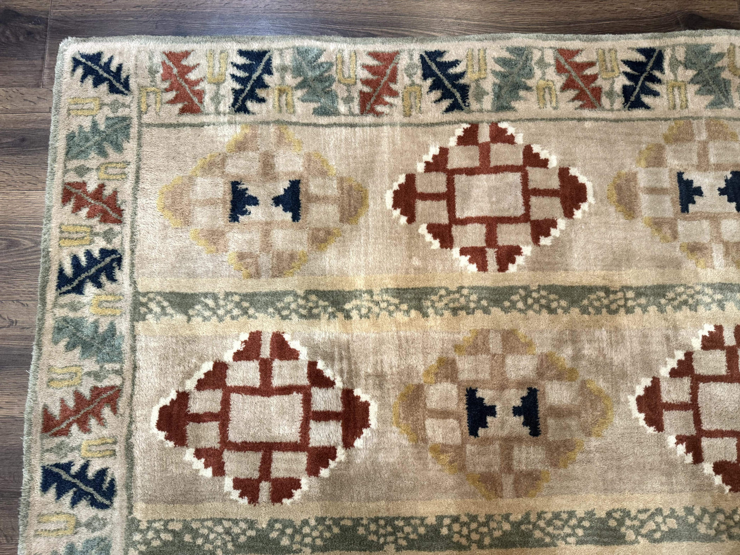 Geometric Design Area Rug 5x8, Beige and Rust Red - Nuvé