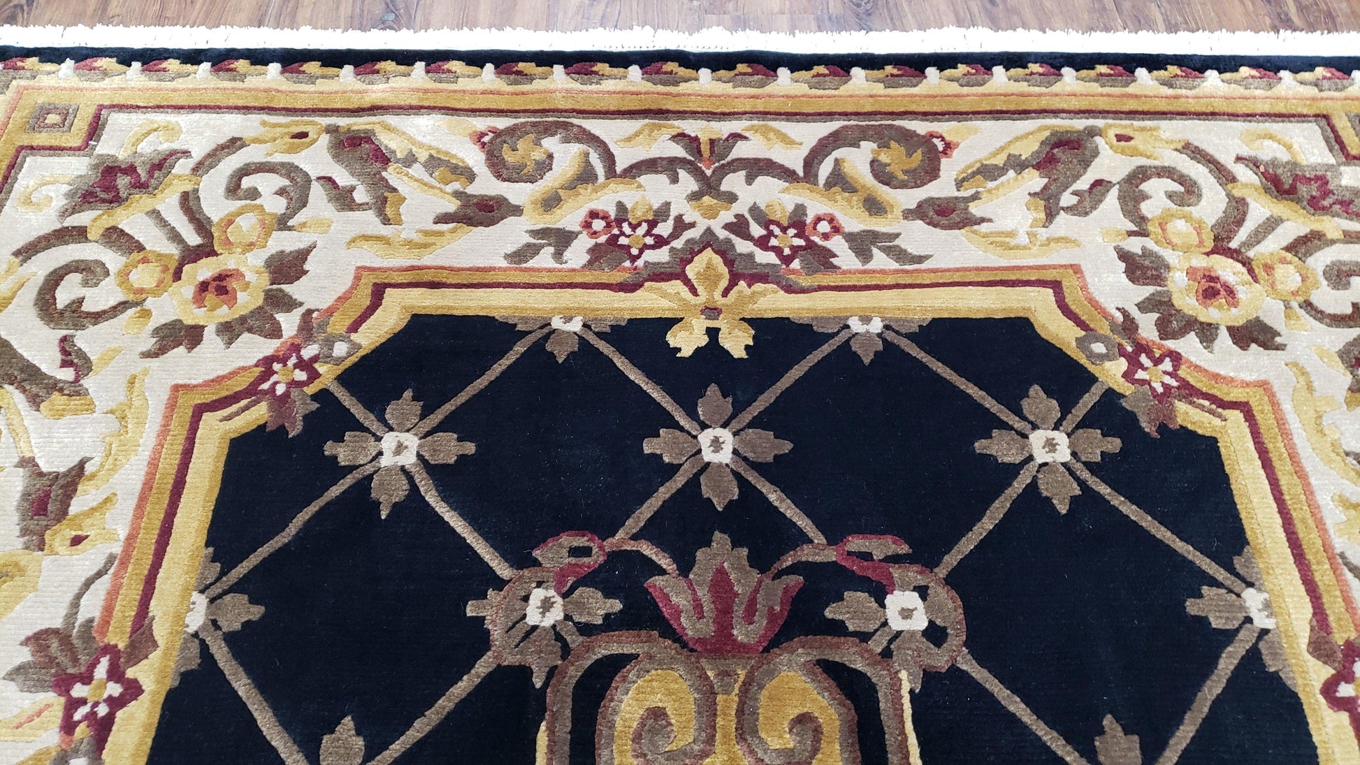 Nepal Rug 6x9, Nepalese Aubusson Area Rug 6 x 9, Hand-Knotted Wool Soft Pile Black & Beige Tibetan Aubusson New Carpet European Savonnerie - Nuvé