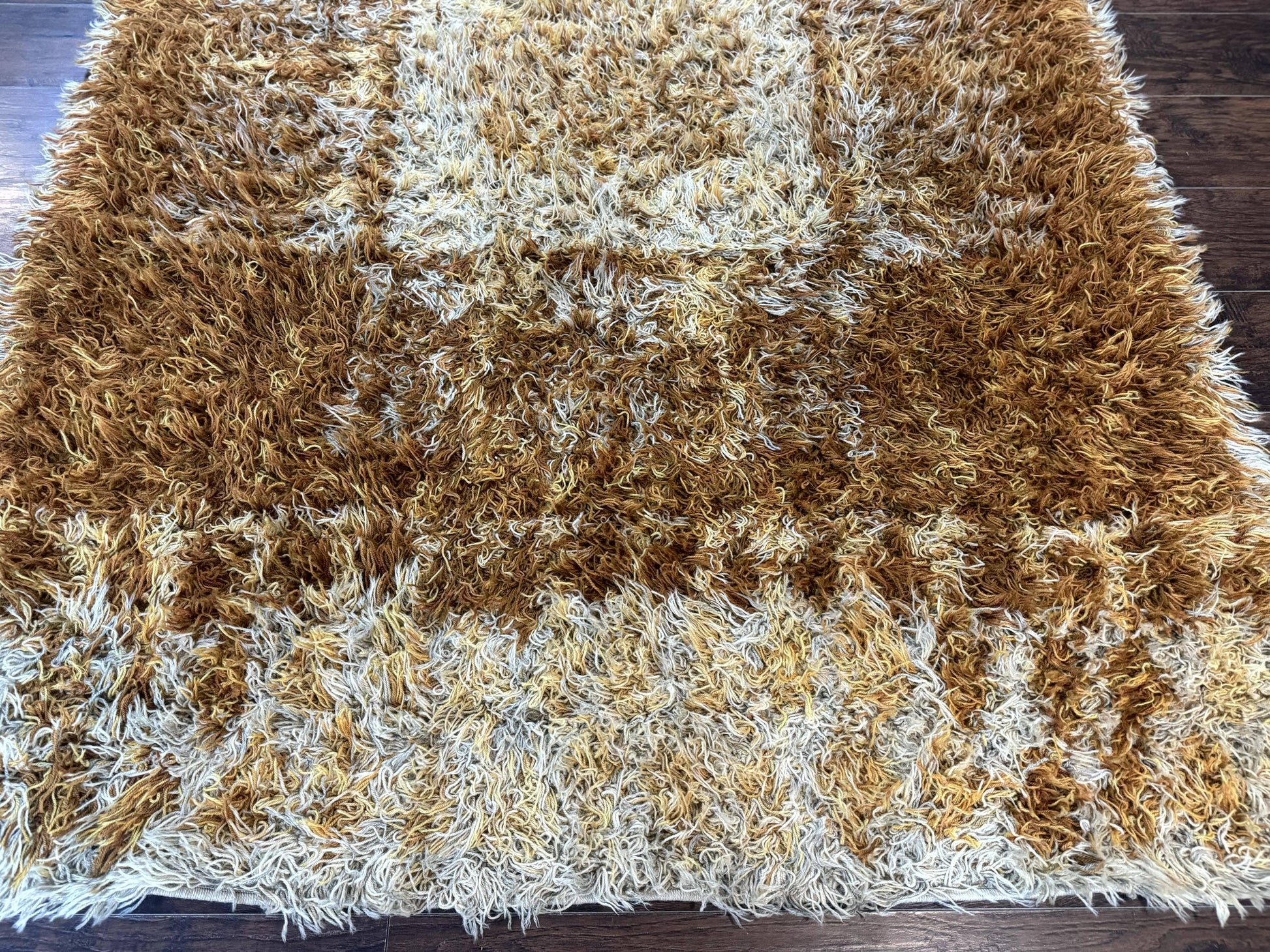 Vintage Rya Shag Rug 5.5 x 7.7 - Nuvé
