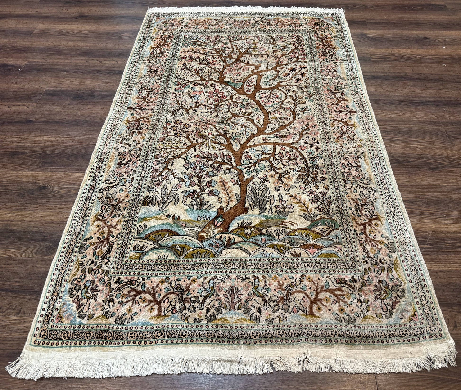 Indian Kashmiri Silk Rug 4x7, Tree of Life Design, Very Fine 380 KPSI, Birds - Nuvé
