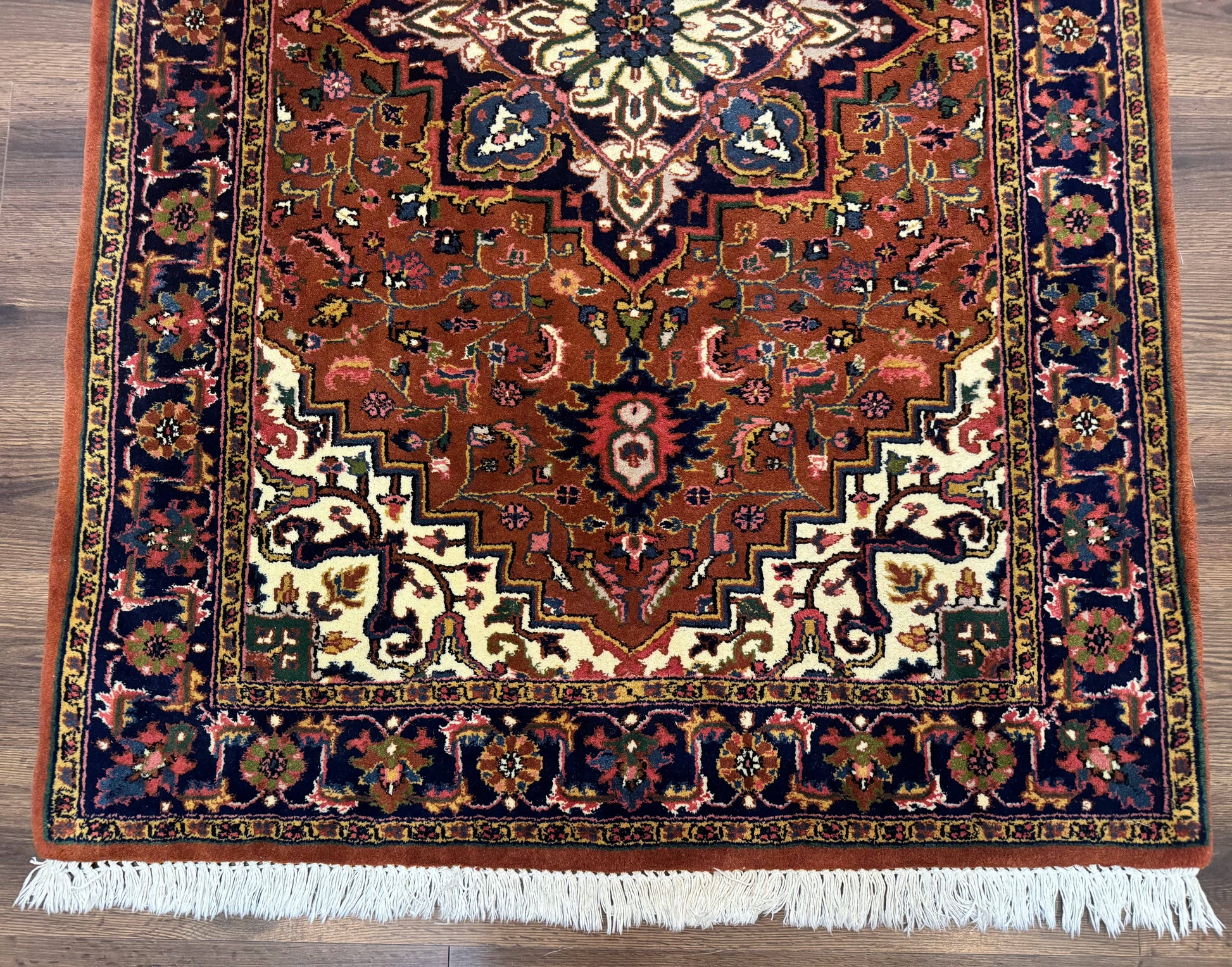 Indo Persian Heriz Rug 4x6, Rust Red Navy Blue and Cream - Nuvé