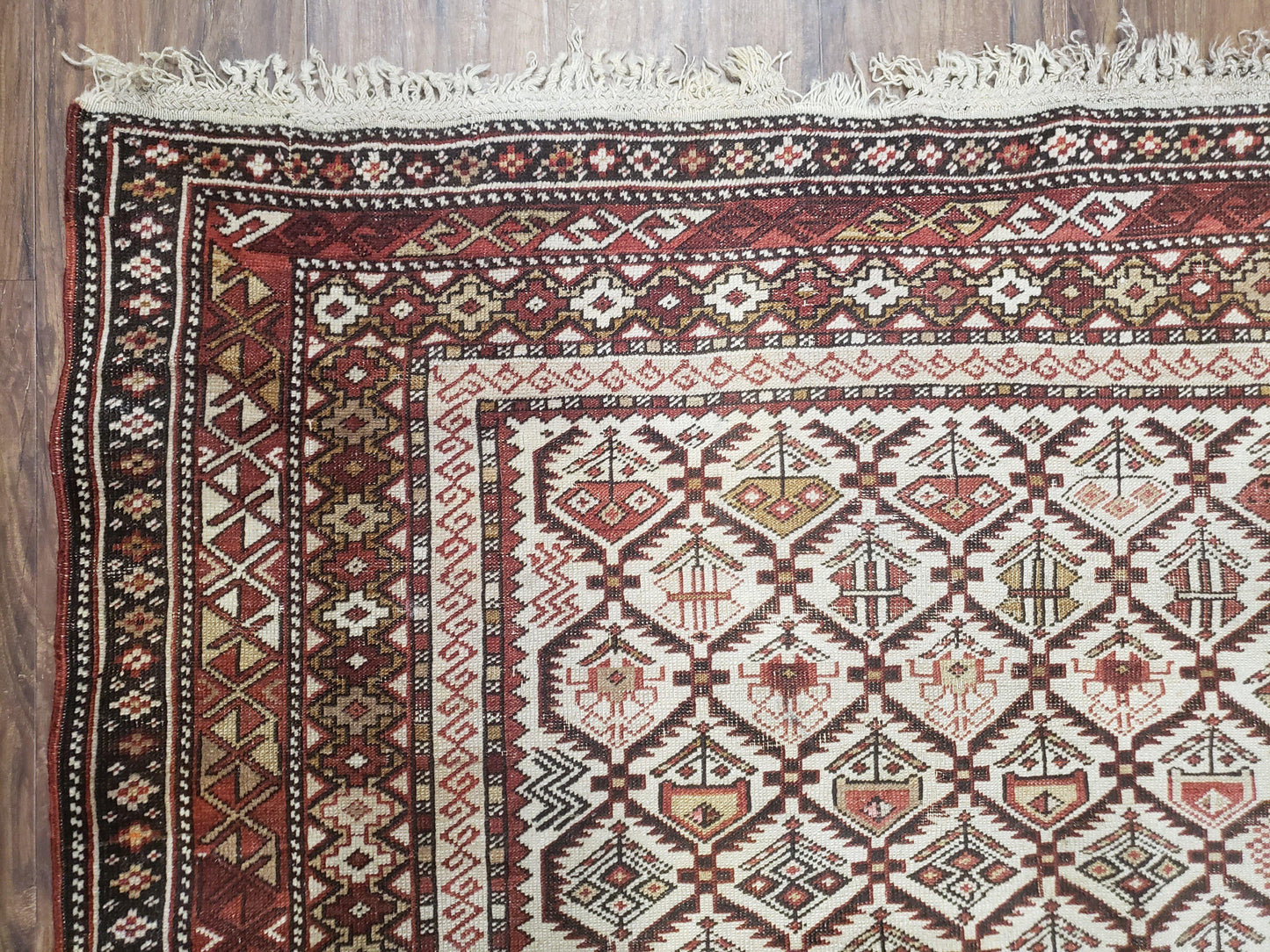 Antique Caucasian Shirvan Rug 4x6, Dagestan Area Rug, Wool Hand-Knotted Soft Red & Ivory 1920s Oriental Carpet, Soft Muted Colors - Nuvé