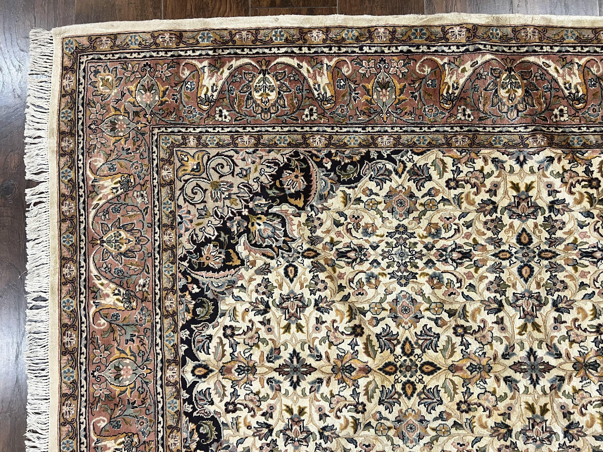 Pak Persian Rug 5x8, Handmade Wool Oriental Carpet, Vintage Rug, Floral Allover, Very Fine 320 KPSI - Nuvé