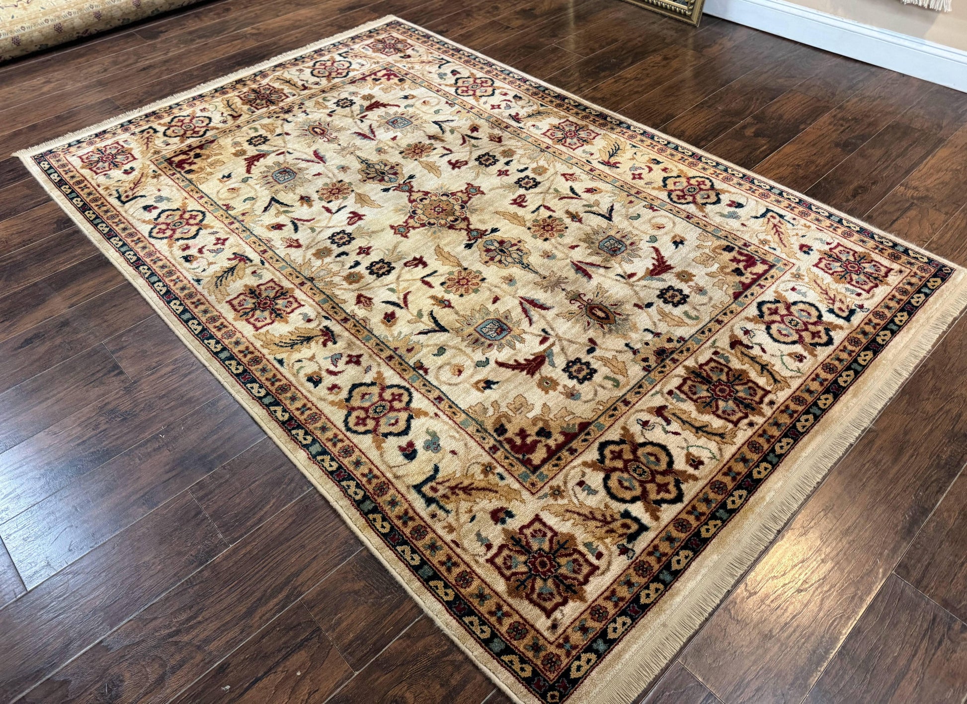 Karastan Rug 5.9 x 8.6, Karastan Traditions Amritsar Pattern Design 510, New Zealand Wool, Karastan Area Rug - Nuvé