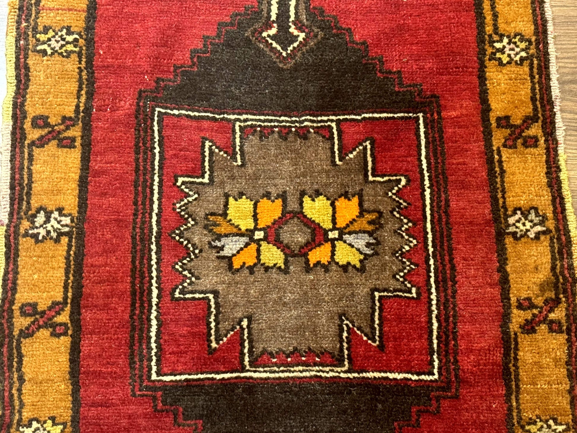 Turkish Yastik Rug 2x3, Geometric Medallion, Small Turkish Wool Rug, Red - Nuvé