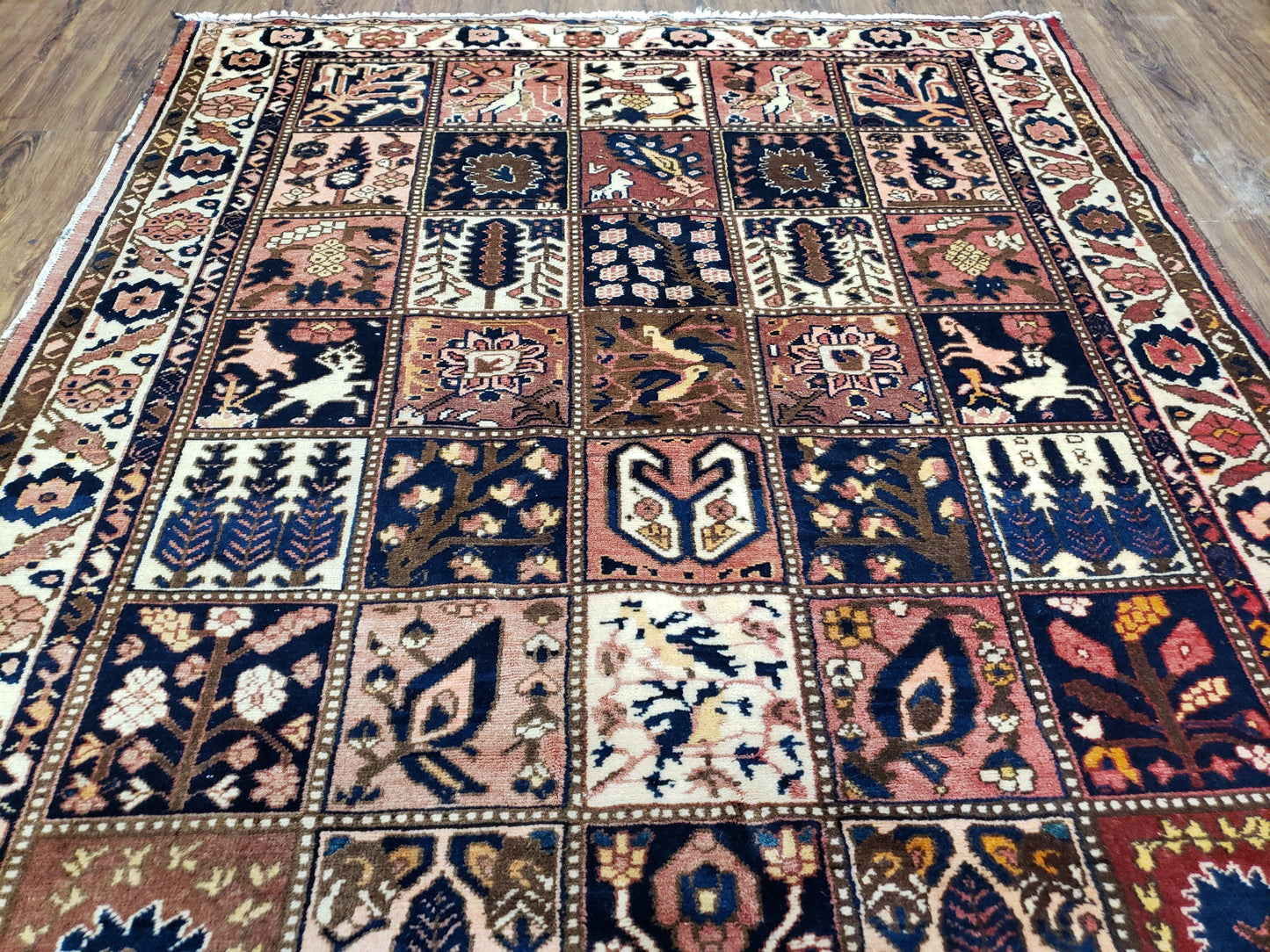 Antique Persian Bakhtiari Rug circa 1920s, Kheshti Panel Design, Wool, Hand-Knotted, 5'3" x 10' - Nuvé