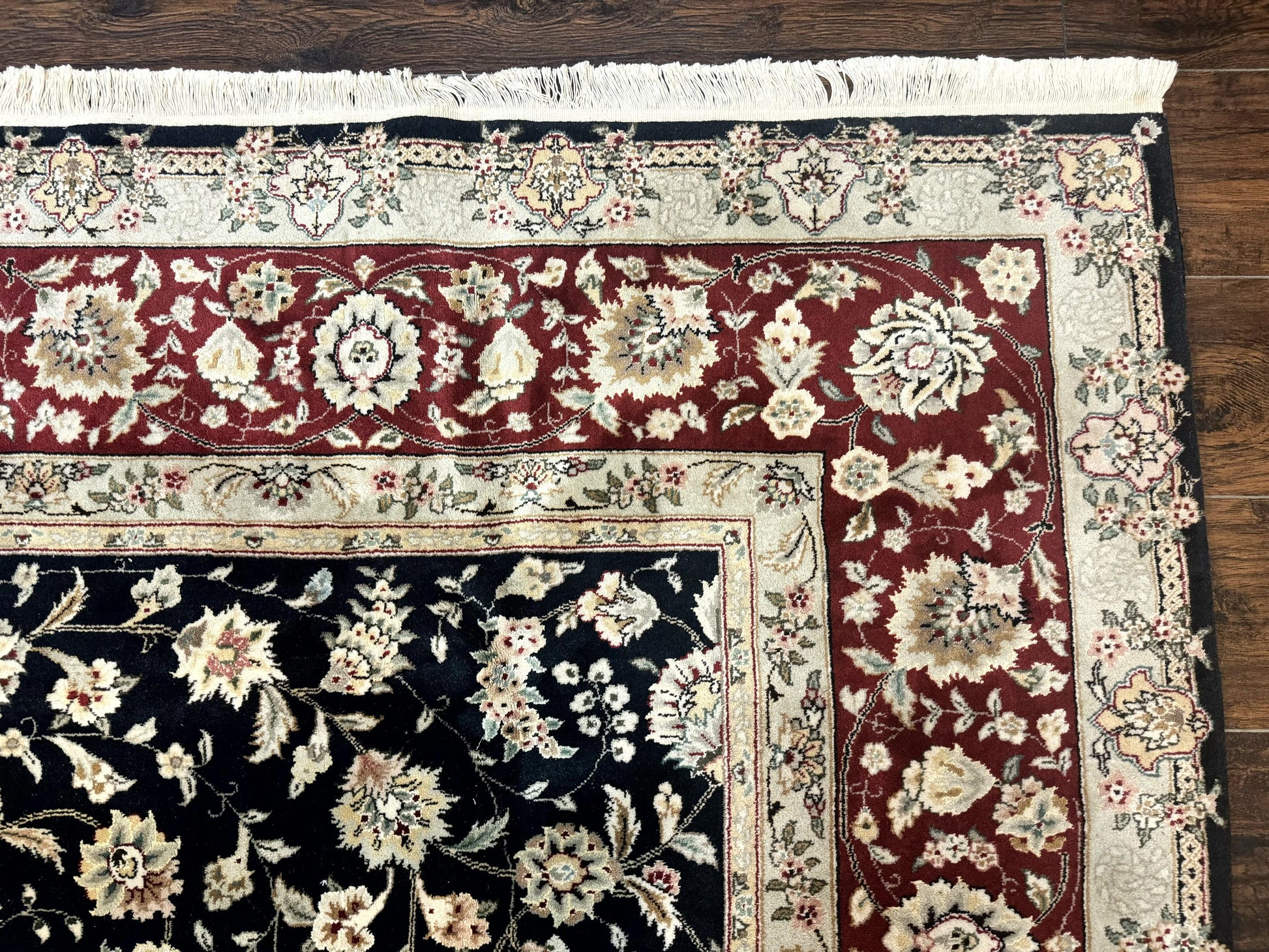 Black Pak Persian Rug 8x10, Floral Allover - Nuvé