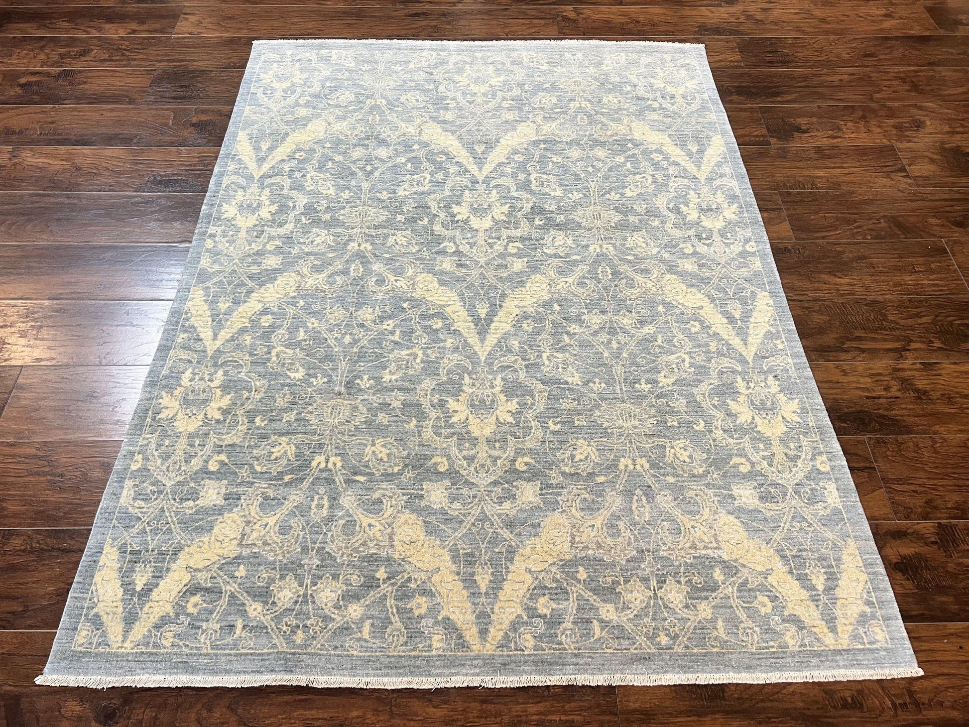Contemporary Pakistani Rug 5 x 6.6, Handmade Floral Wool Rug, Spanish Pattern - Nuvé
