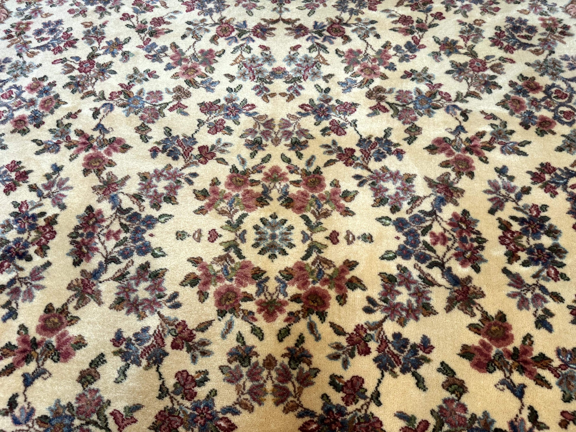 8.8 x 10.6 Karastan Kirman Rug #788, Wool Vintage Discontinued Floral Carpet - Nuvé